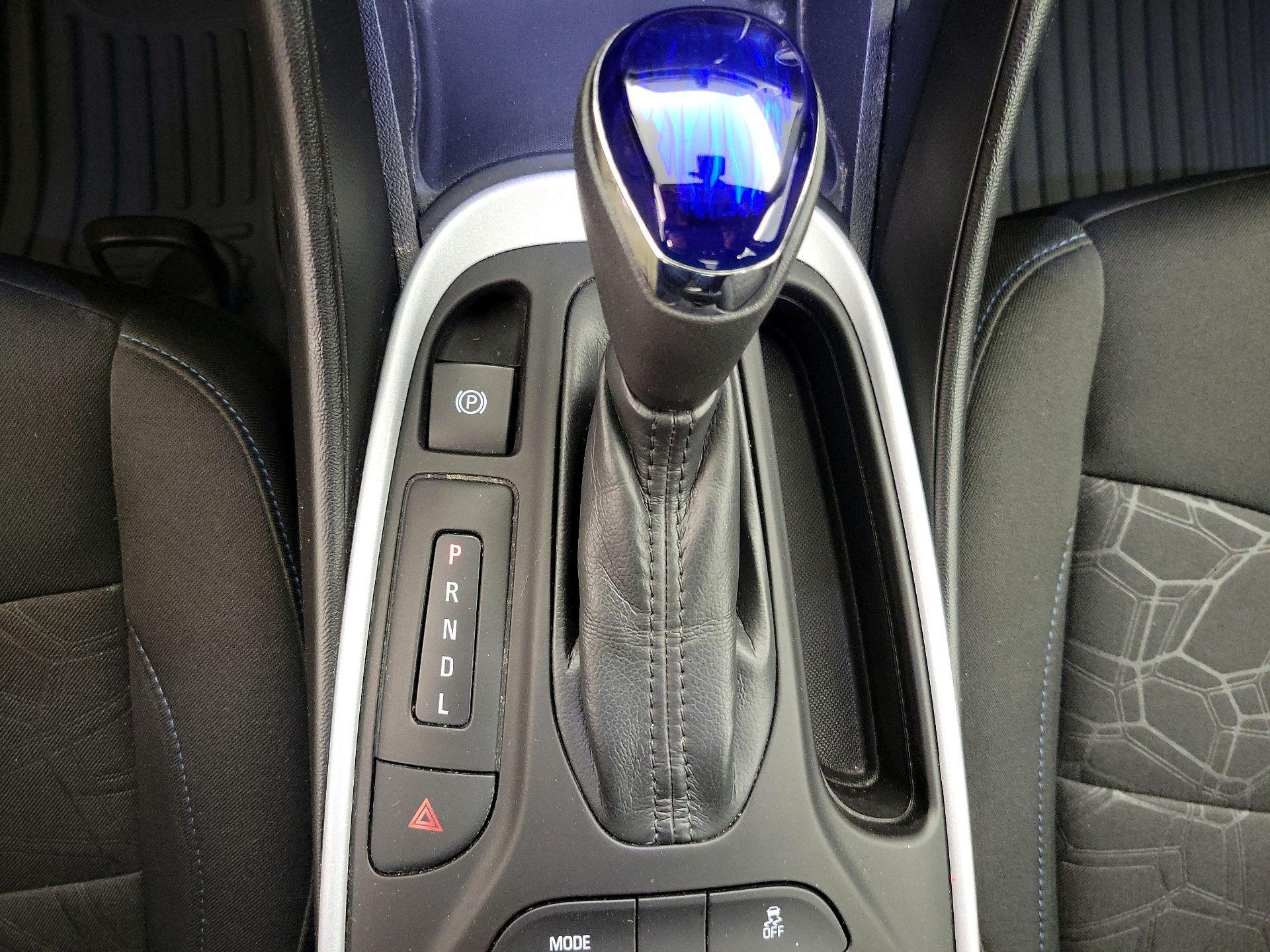 Thumbnail: 2018 Chevrolet Volt - 17