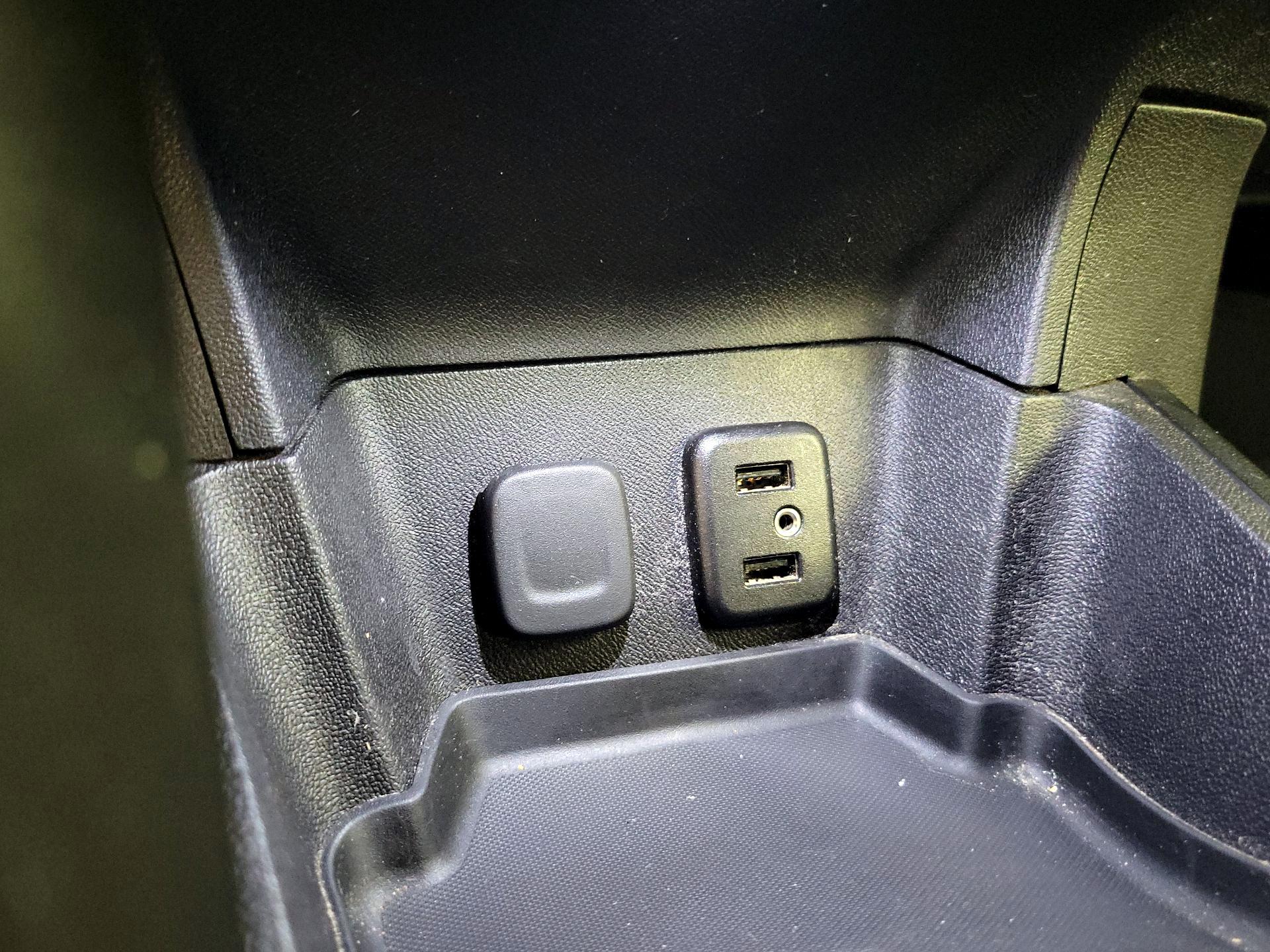 Thumbnail: 2018 Chevrolet Volt - 18