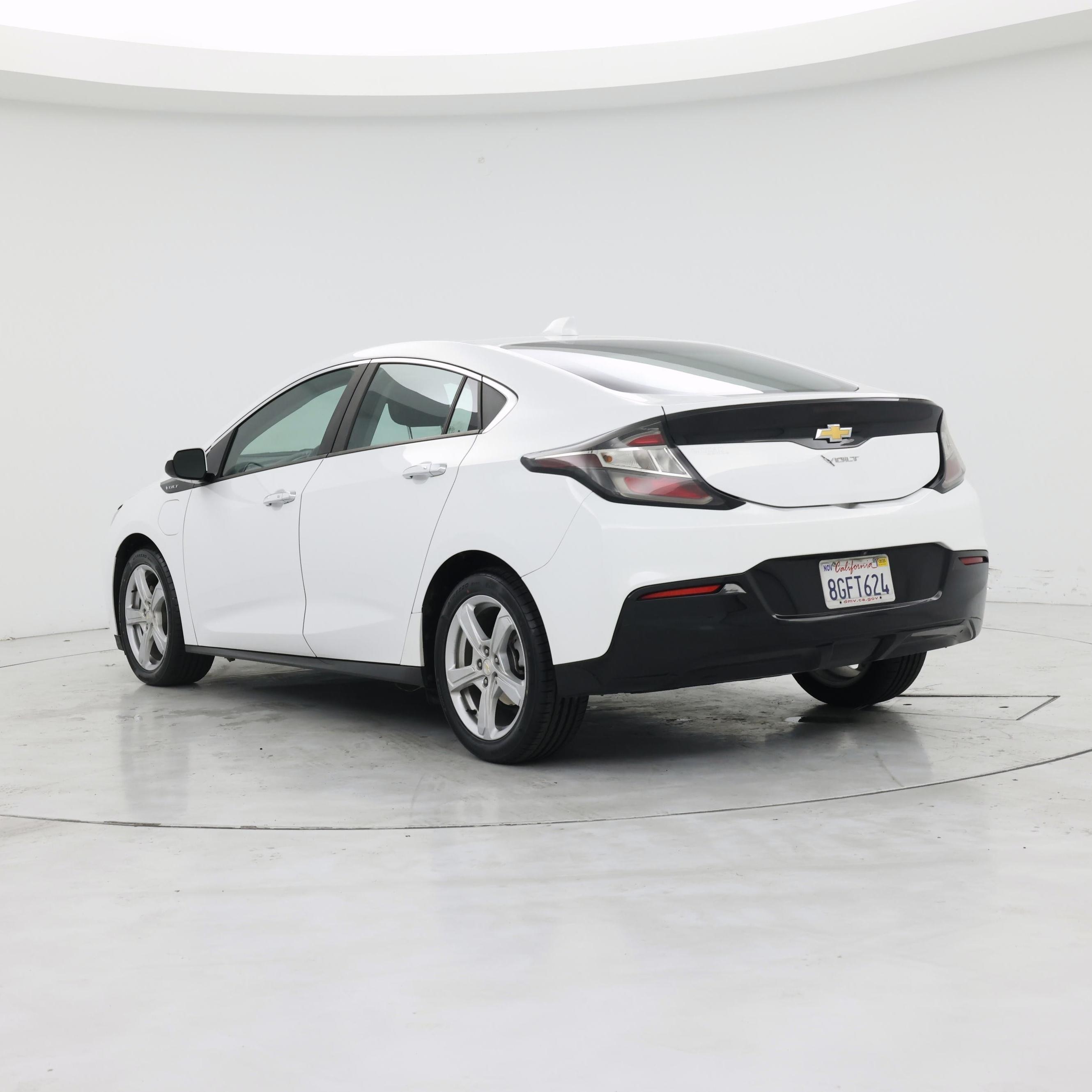 Thumbnail: 2018 Chevrolet Volt - 2