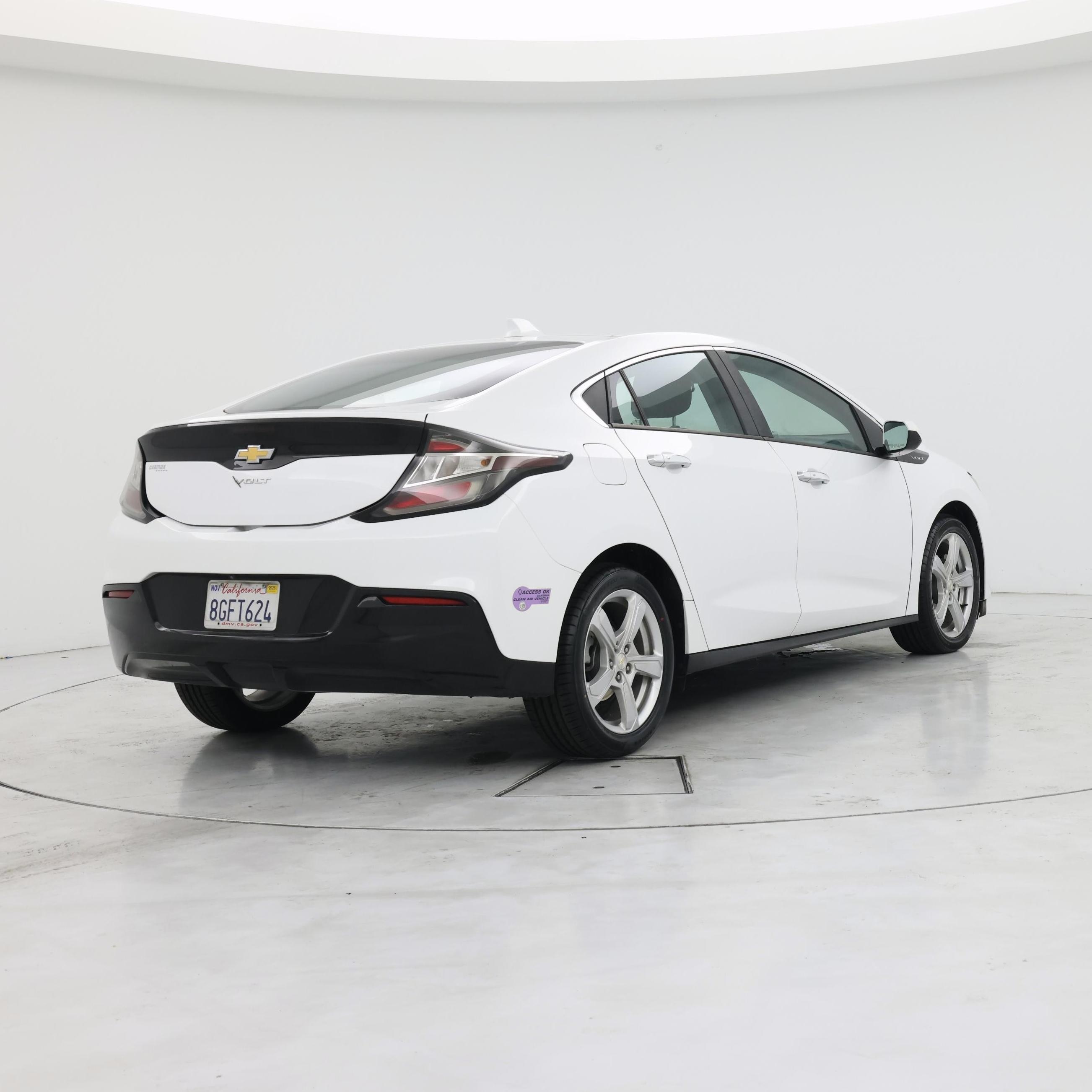 Thumbnail: 2018 Chevrolet Volt - 8