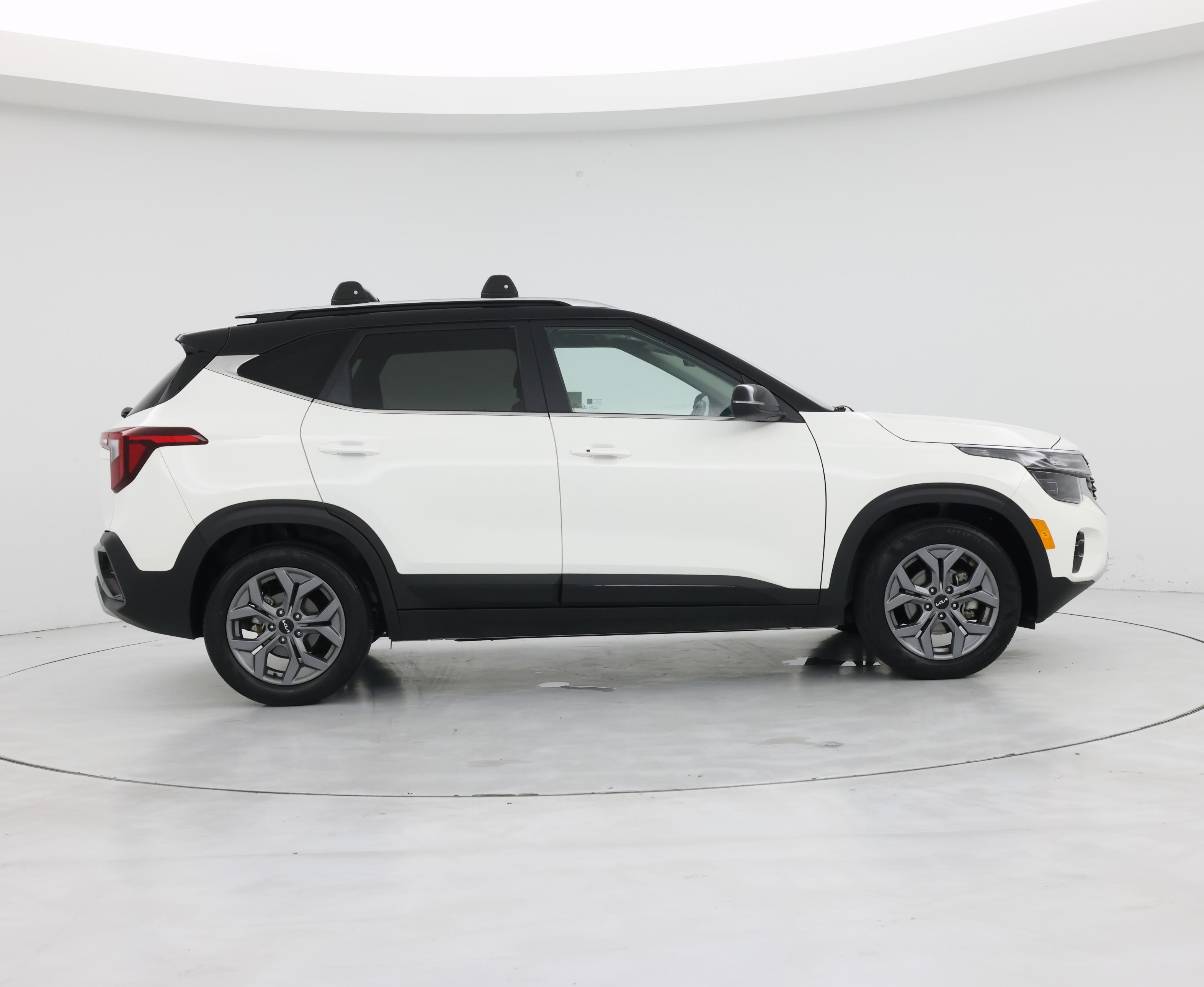 Thumbnail: 2024 Kia Seltos - 7