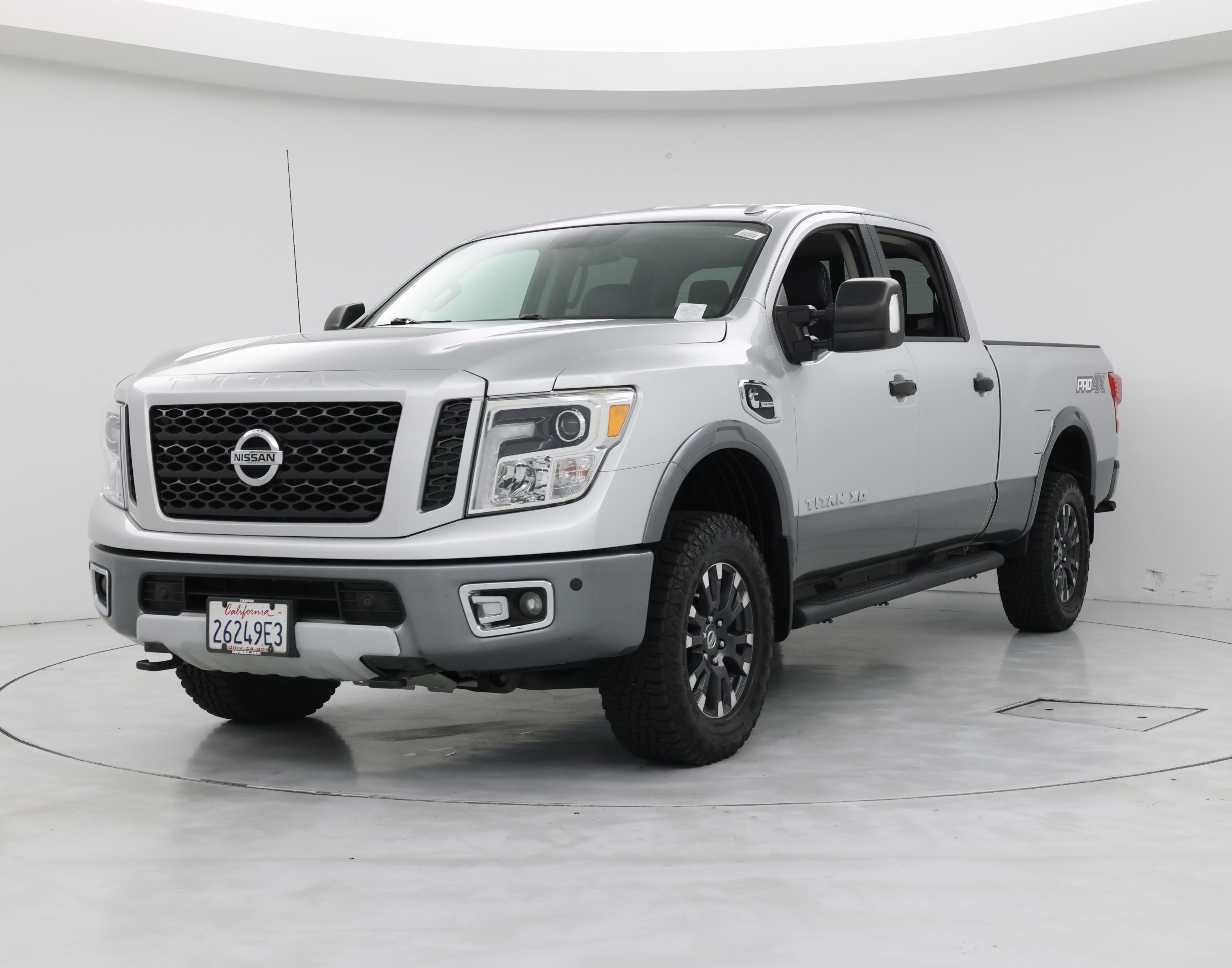 Thumbnail: 2018 Nissan Titan - 4