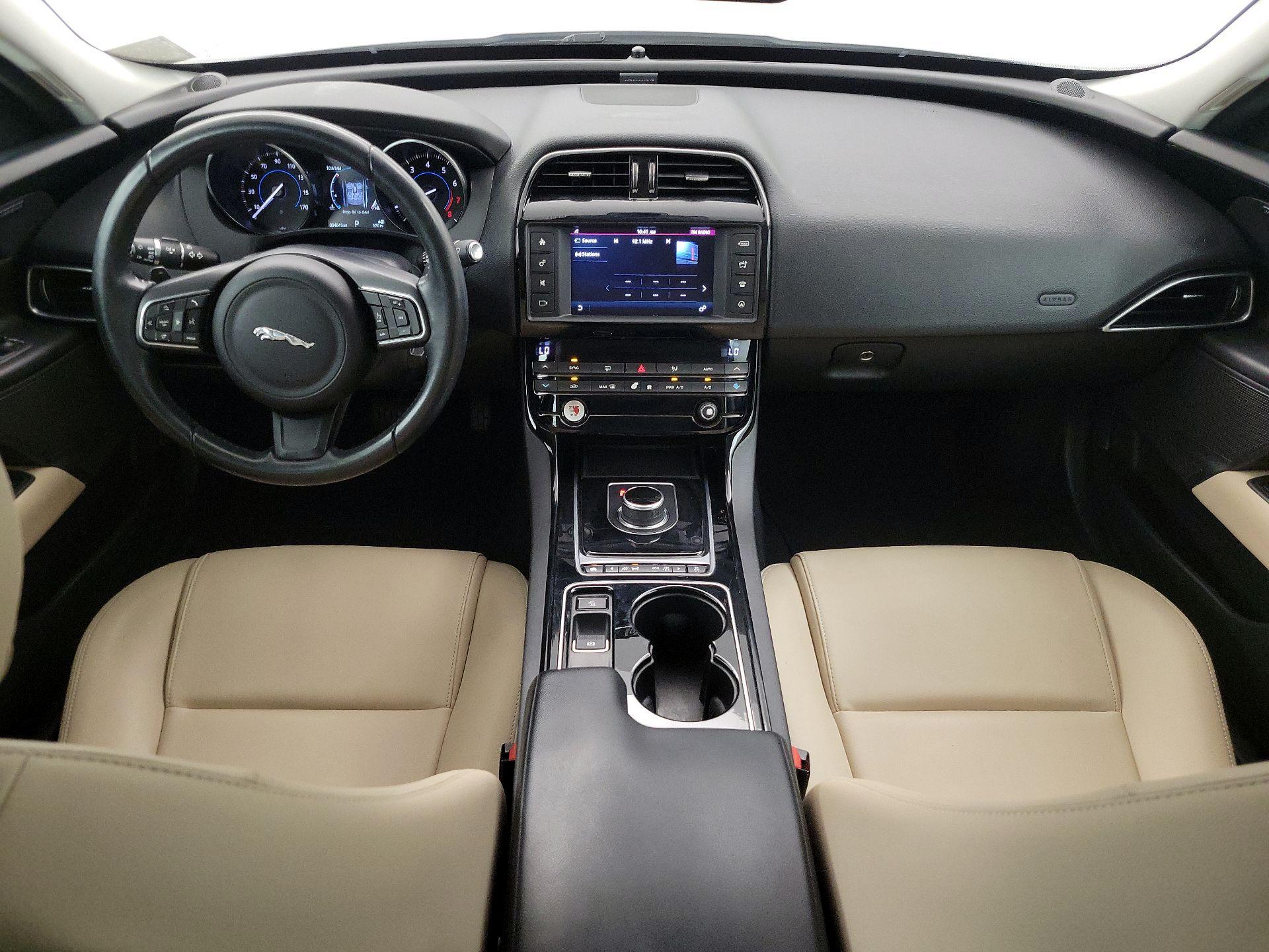 Thumbnail: 2017 Jaguar XE - 9