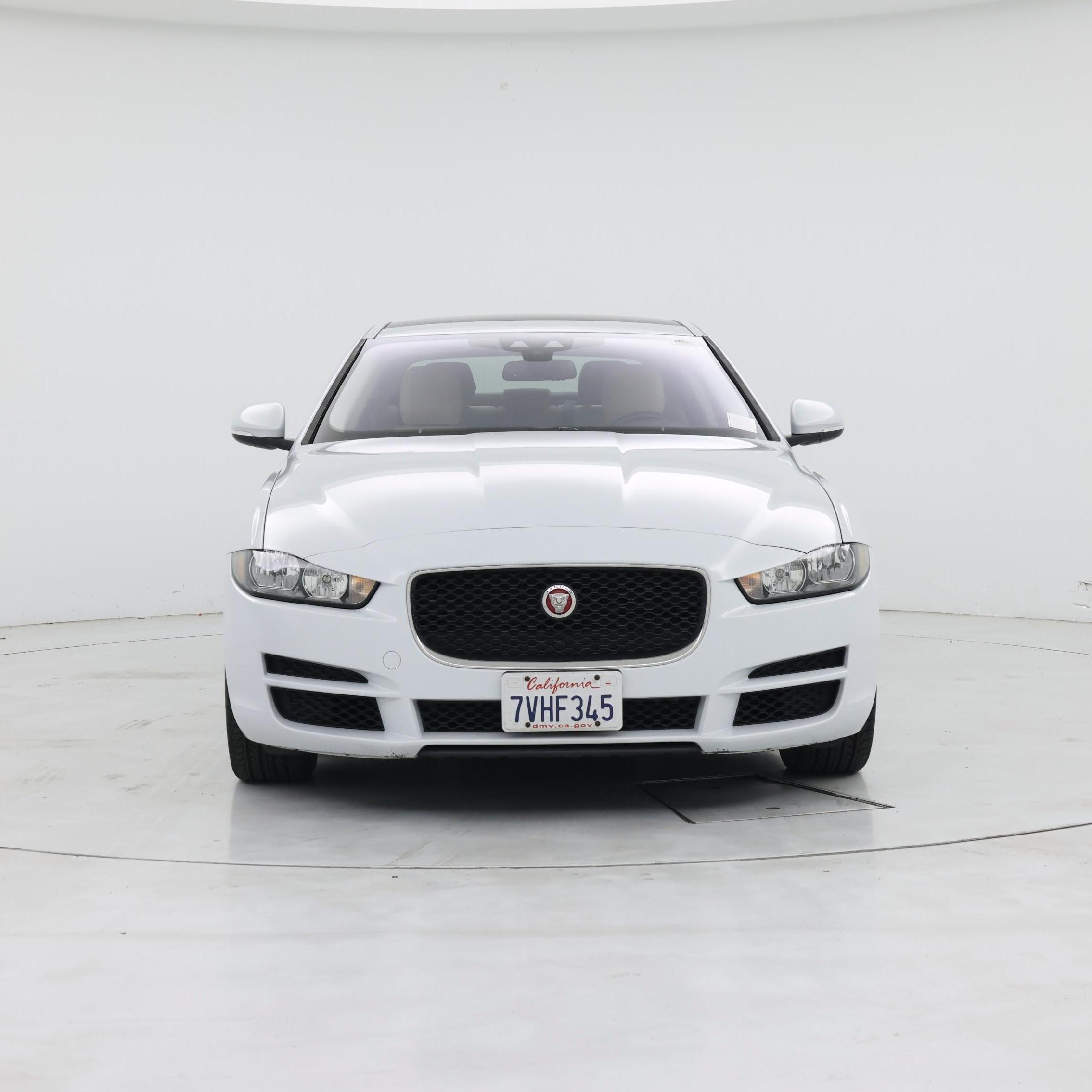 Thumbnail: 2017 Jaguar XE - 5