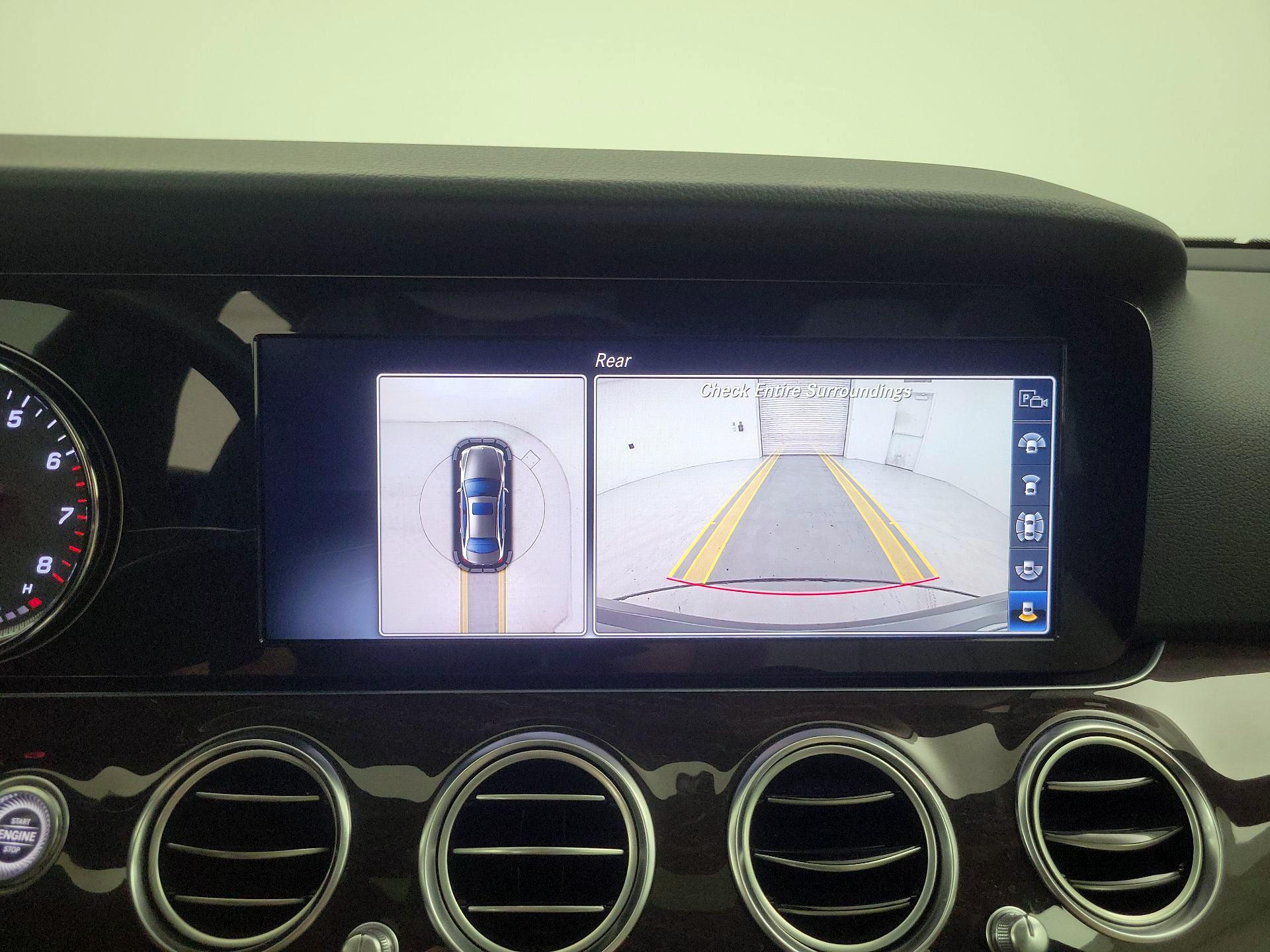 Thumbnail: 2019 Mercedes-Benz E-Class - 15
