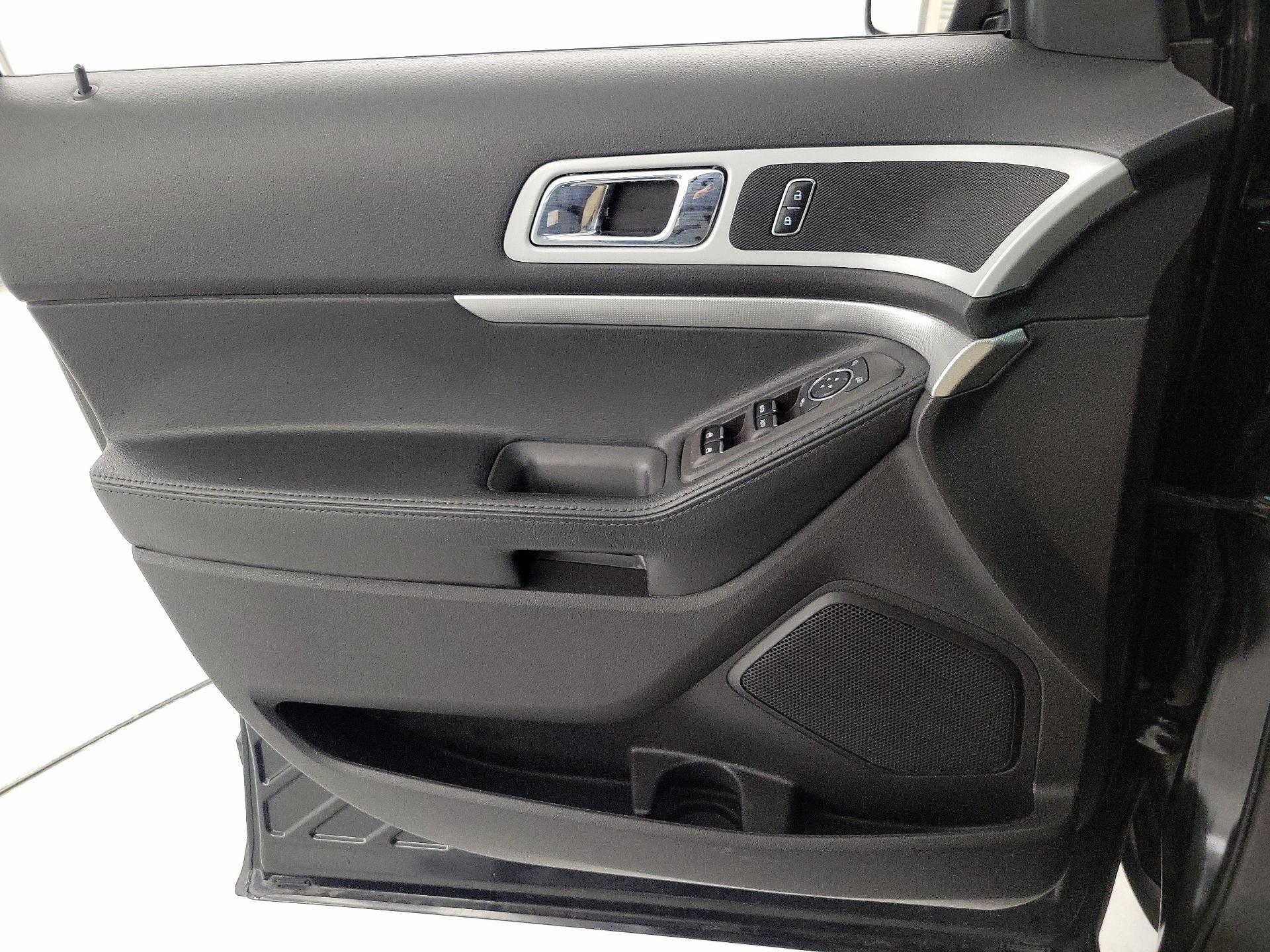 Thumbnail: 2014 Ford Explorer - 12