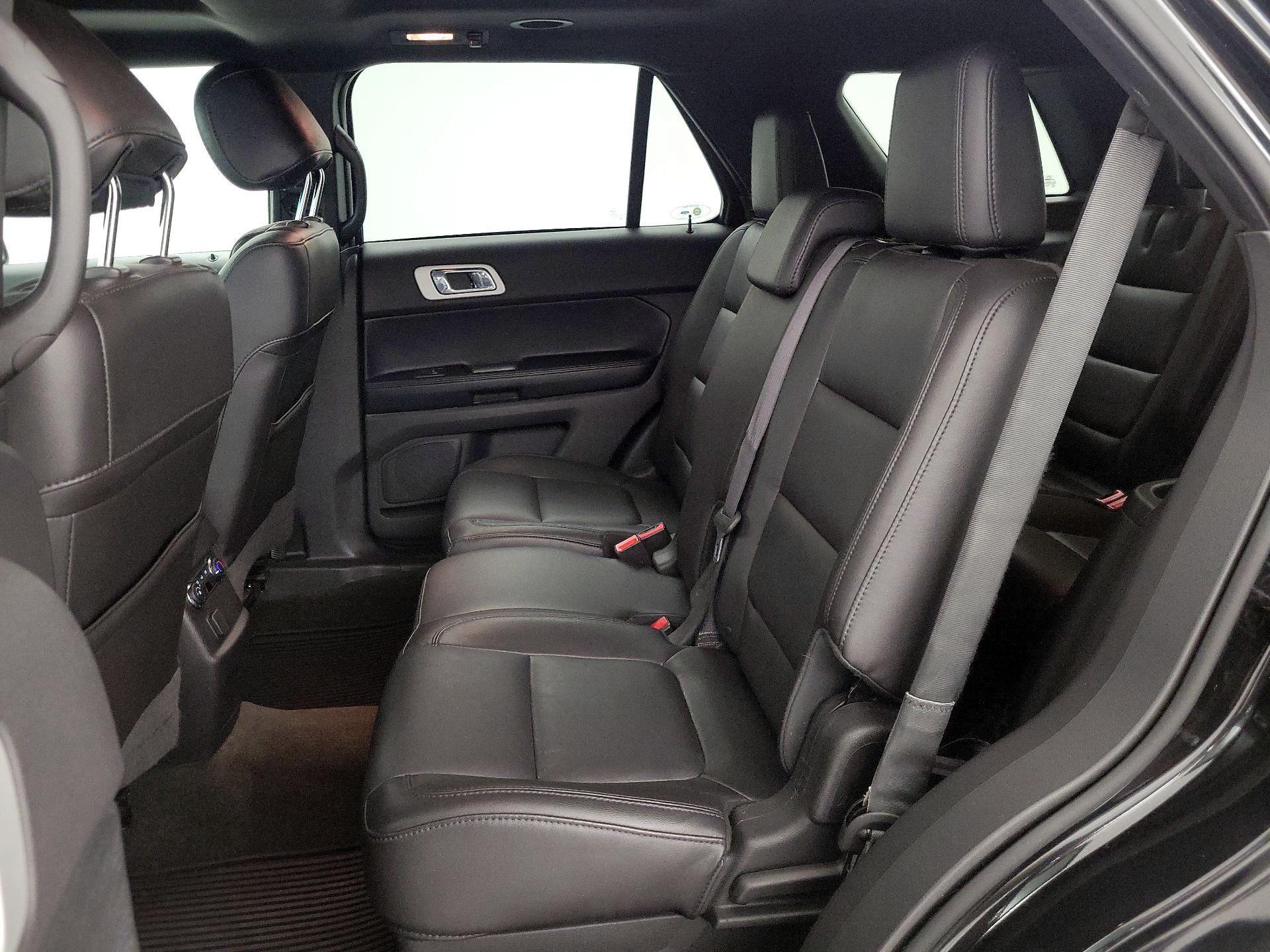 Thumbnail: 2014 Ford Explorer - 18