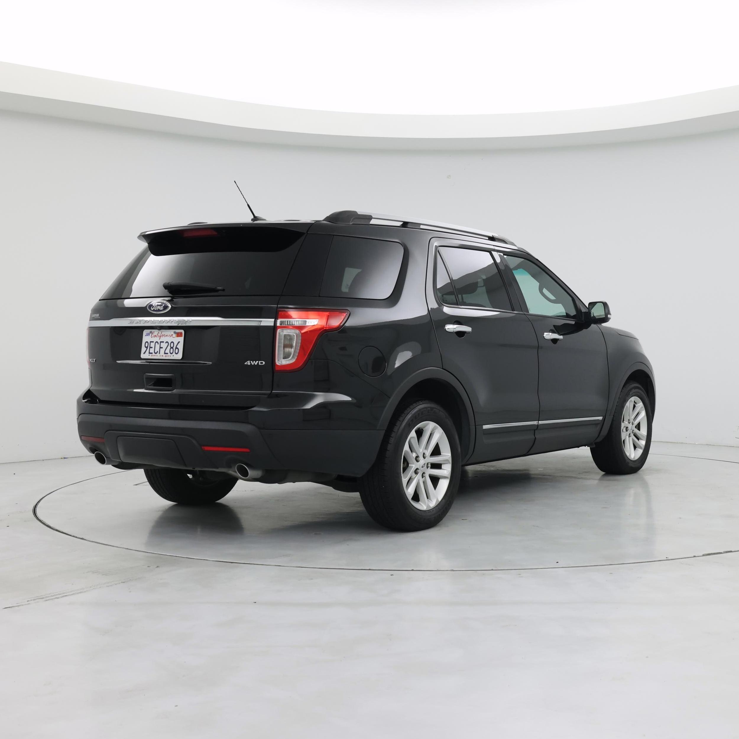 Thumbnail: 2014 Ford Explorer - 8