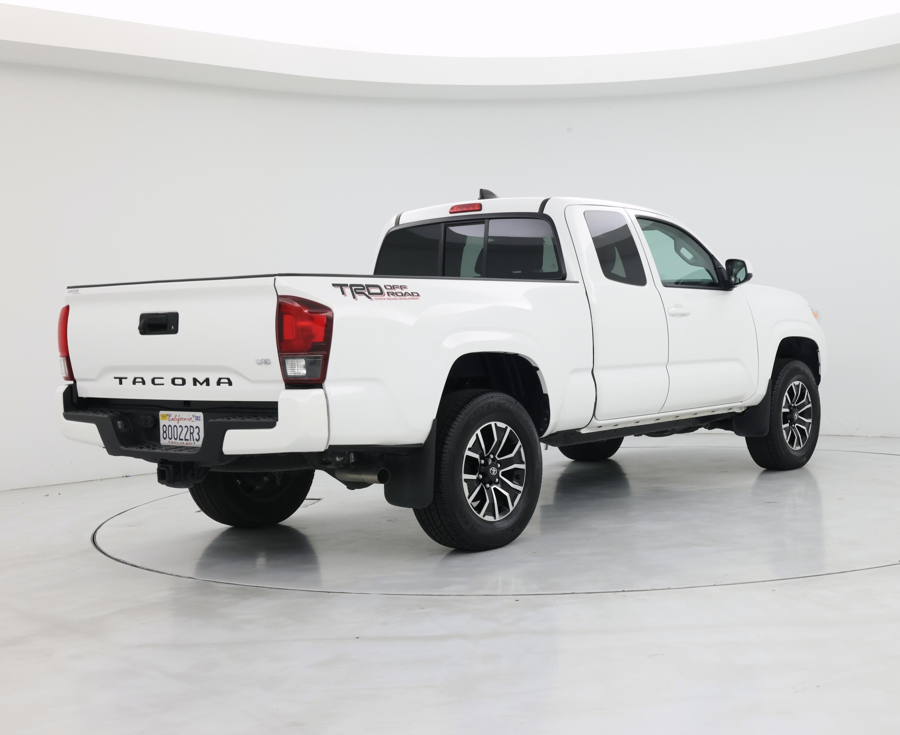 Thumbnail: 2023 Toyota Tacoma - 8