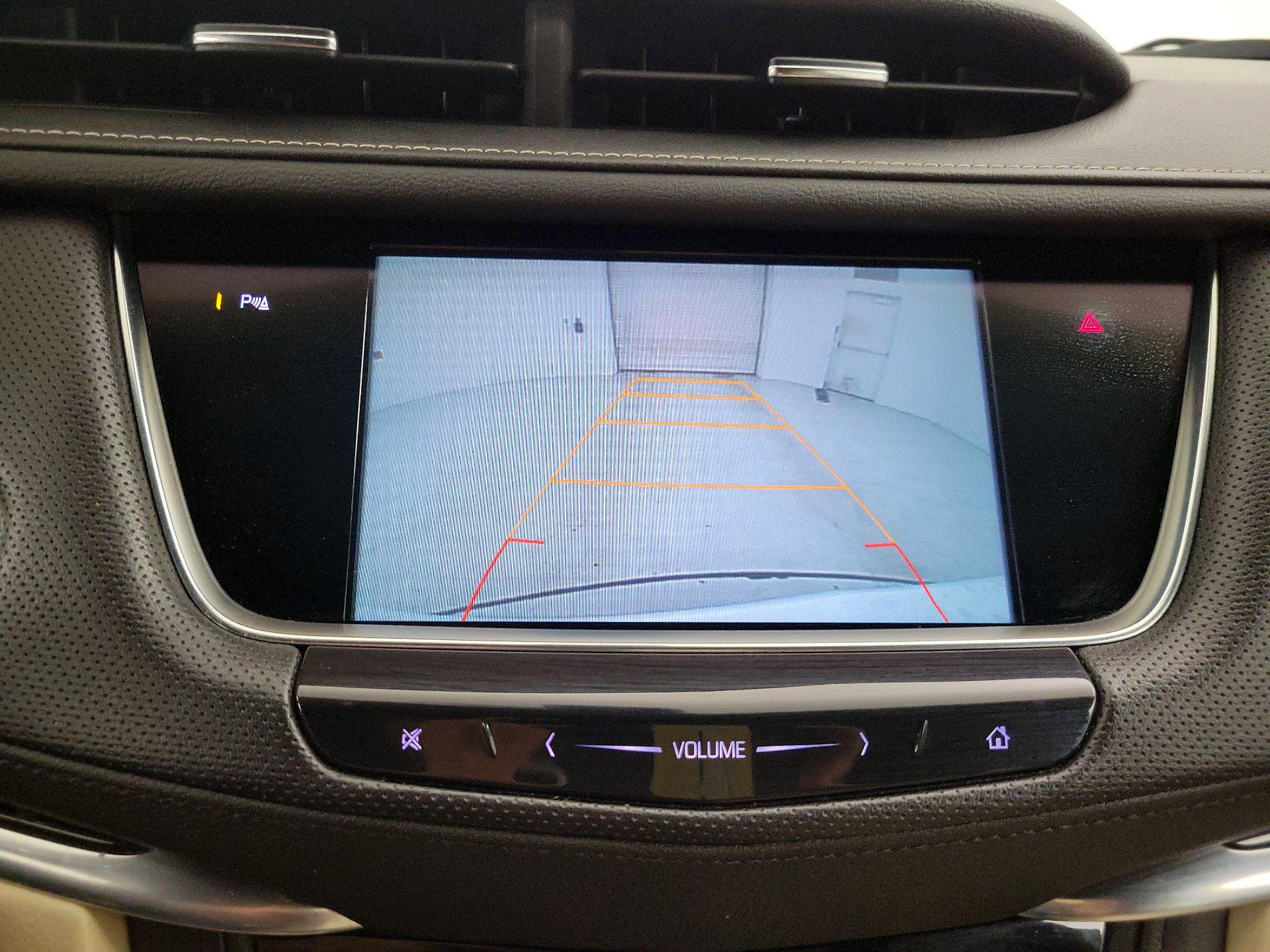 Thumbnail: 2017 Cadillac XT5 - 14