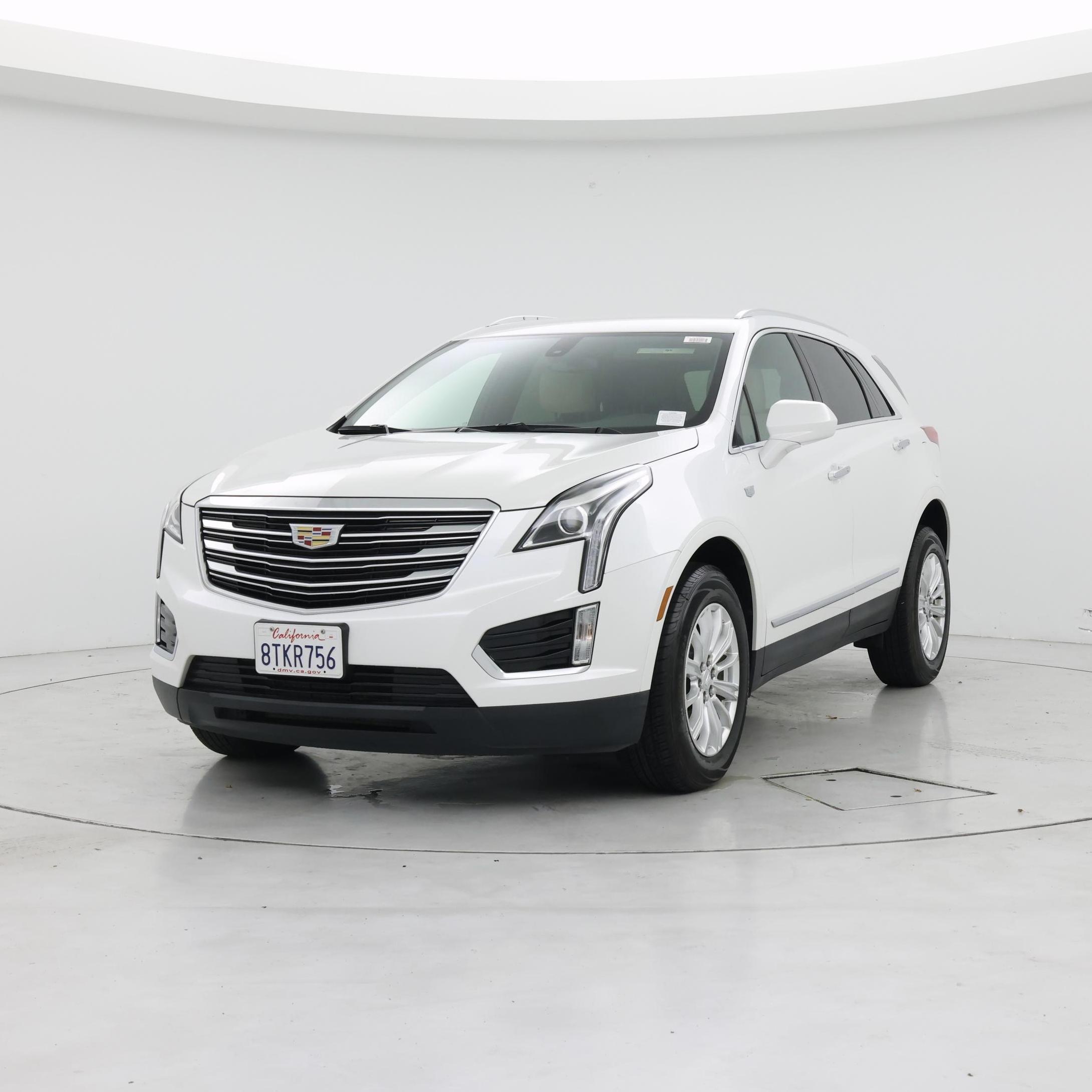 Thumbnail: 2017 Cadillac XT5 - 4