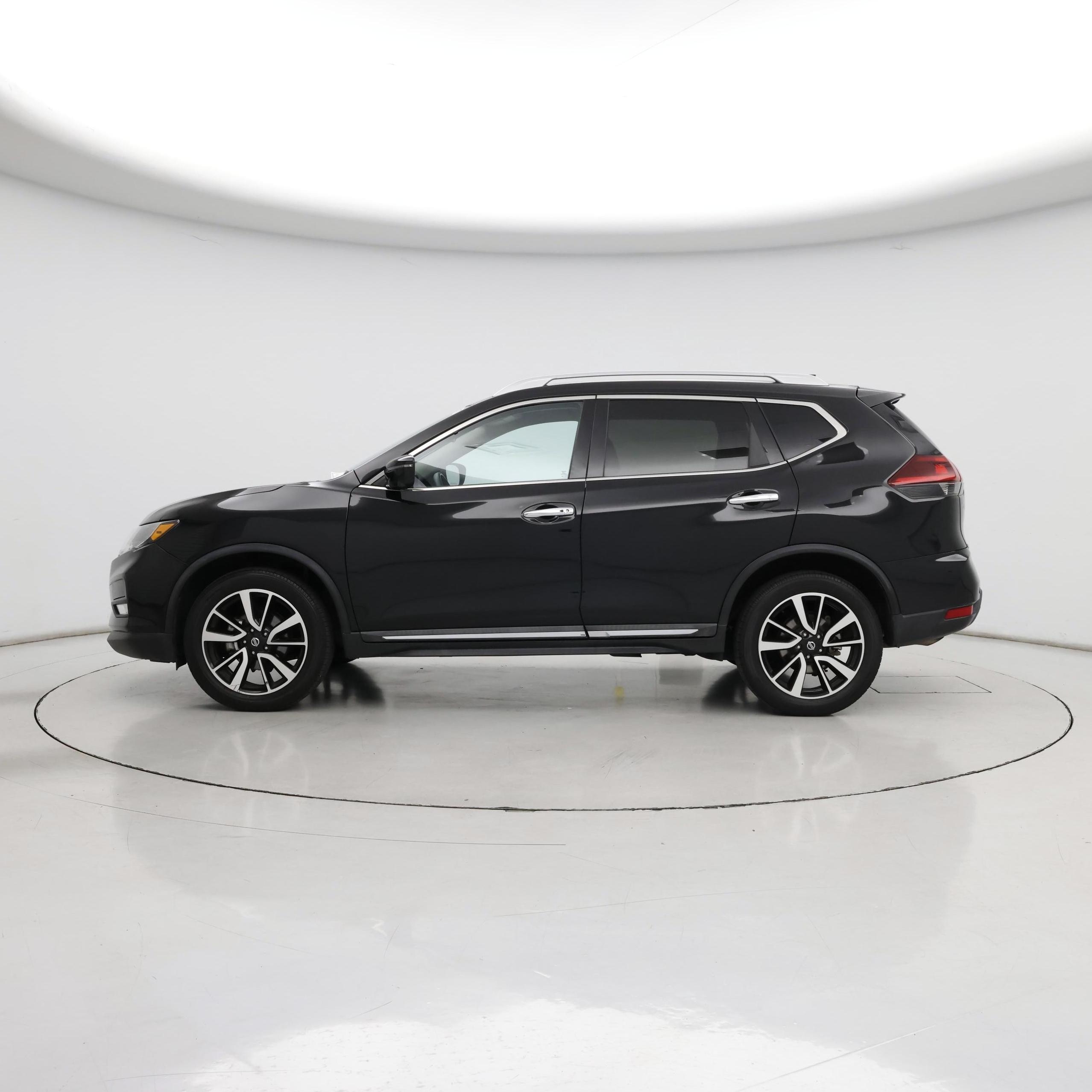 Thumbnail: 2019 Nissan Rogue - 3