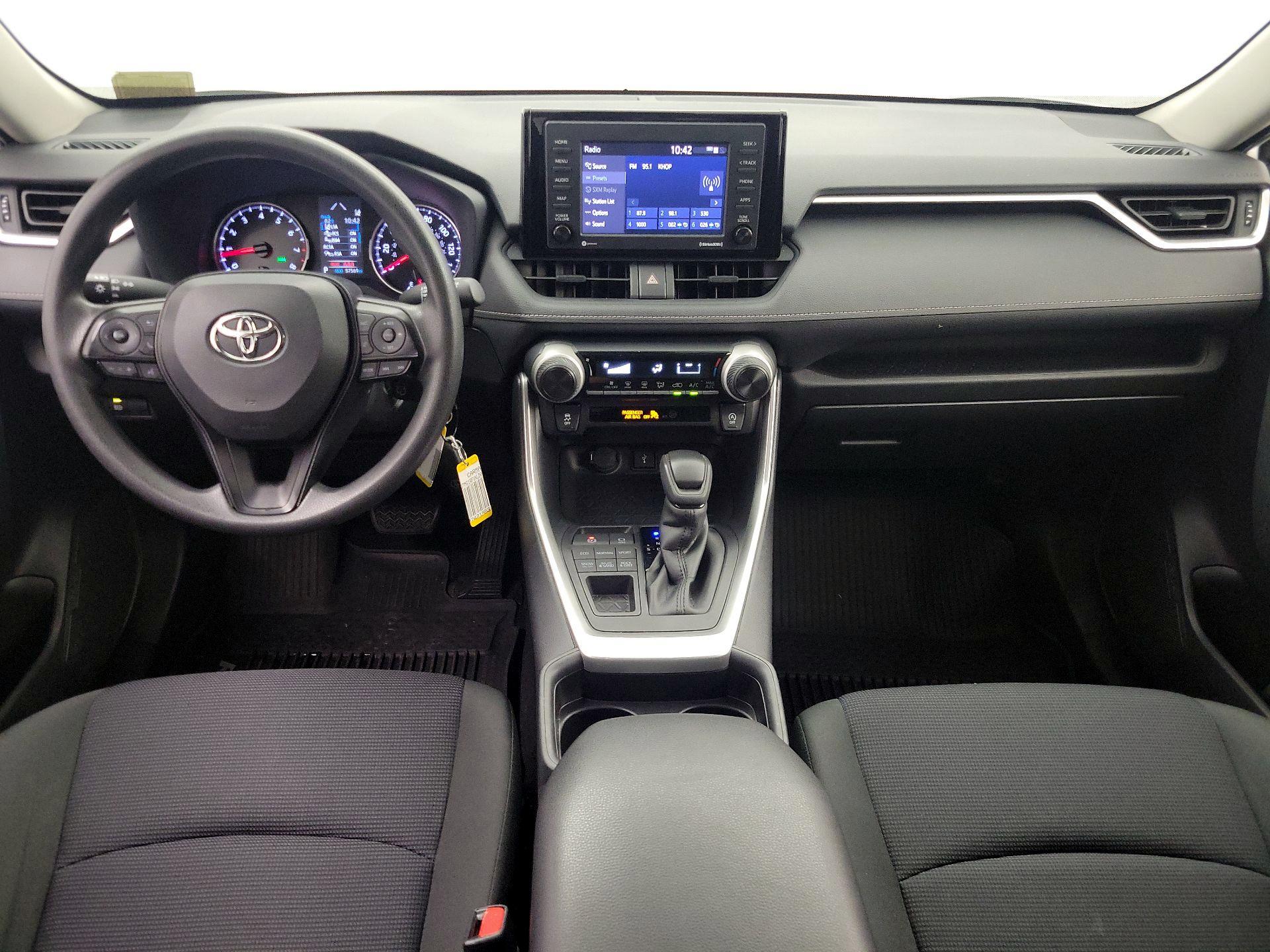 Thumbnail: 2020 Toyota RAV4 - 9