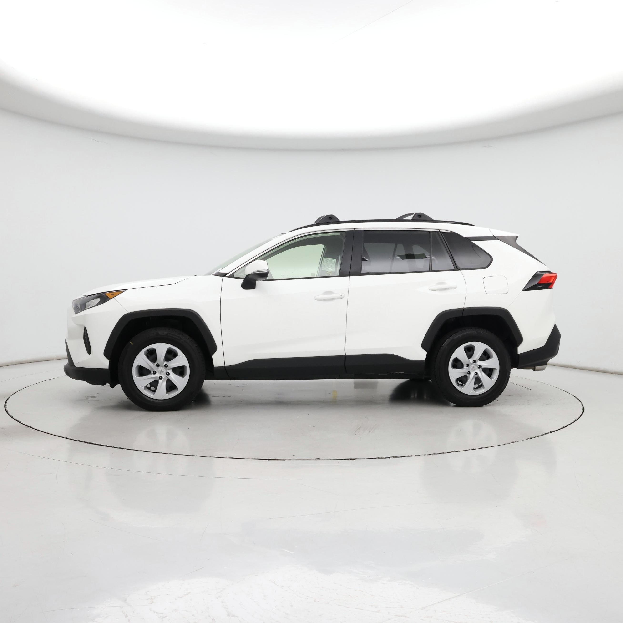 Thumbnail: 2020 Toyota RAV4 - 3