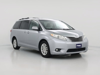 Silver 2015 Toyota Sienna XLE