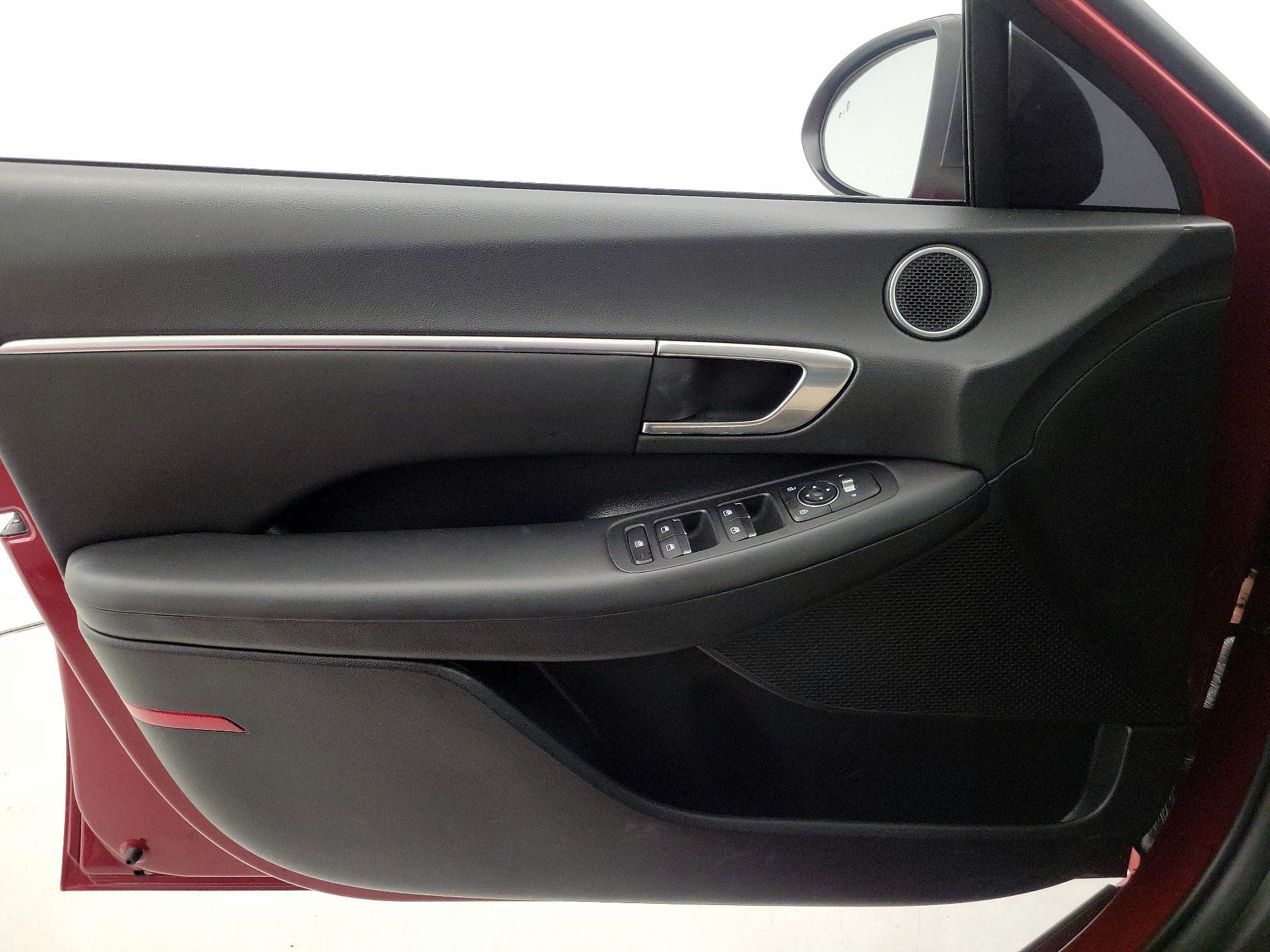 Thumbnail: 2023 Hyundai Sonata - 12