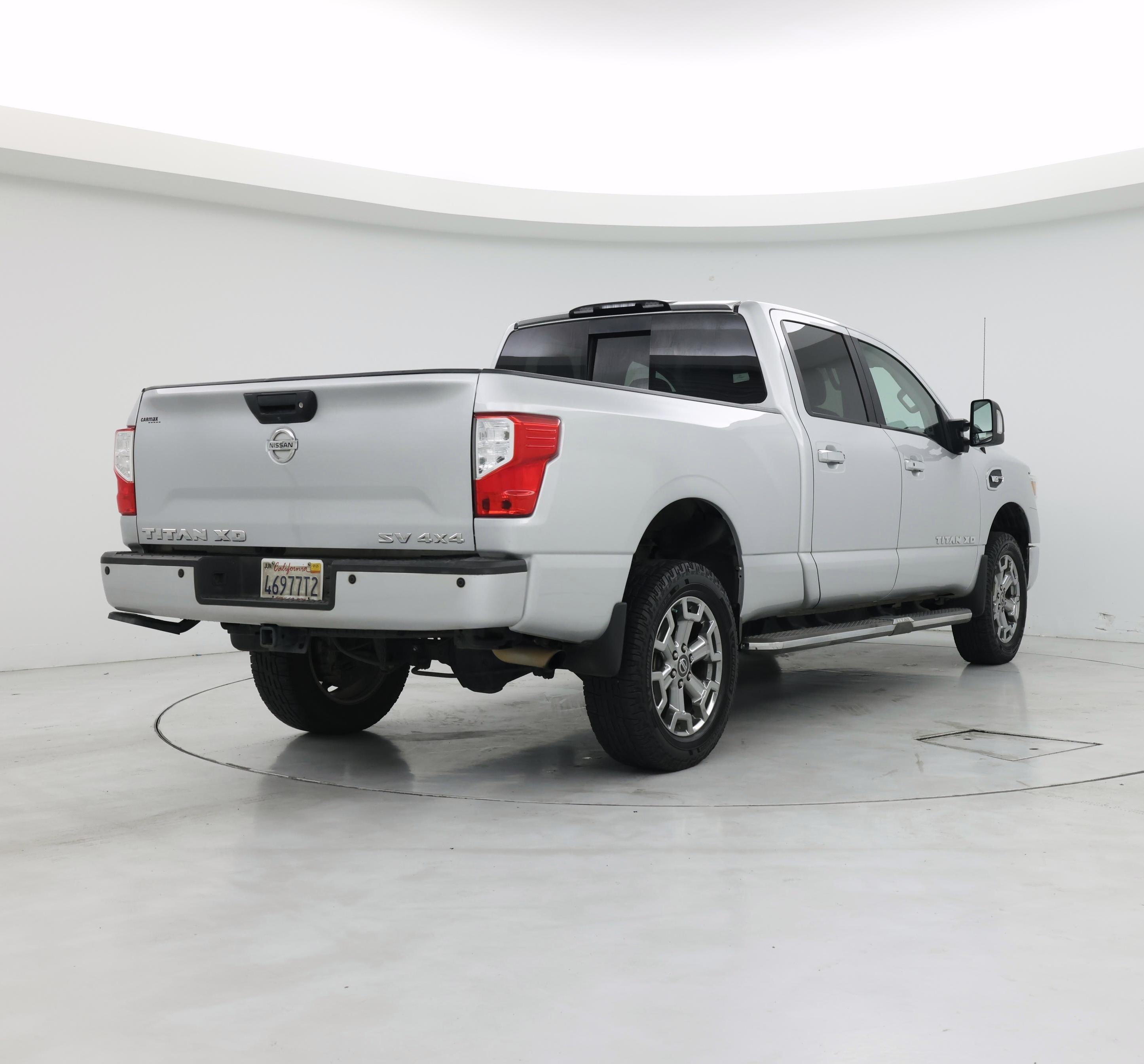 Thumbnail: 2018 Nissan Titan - 8
