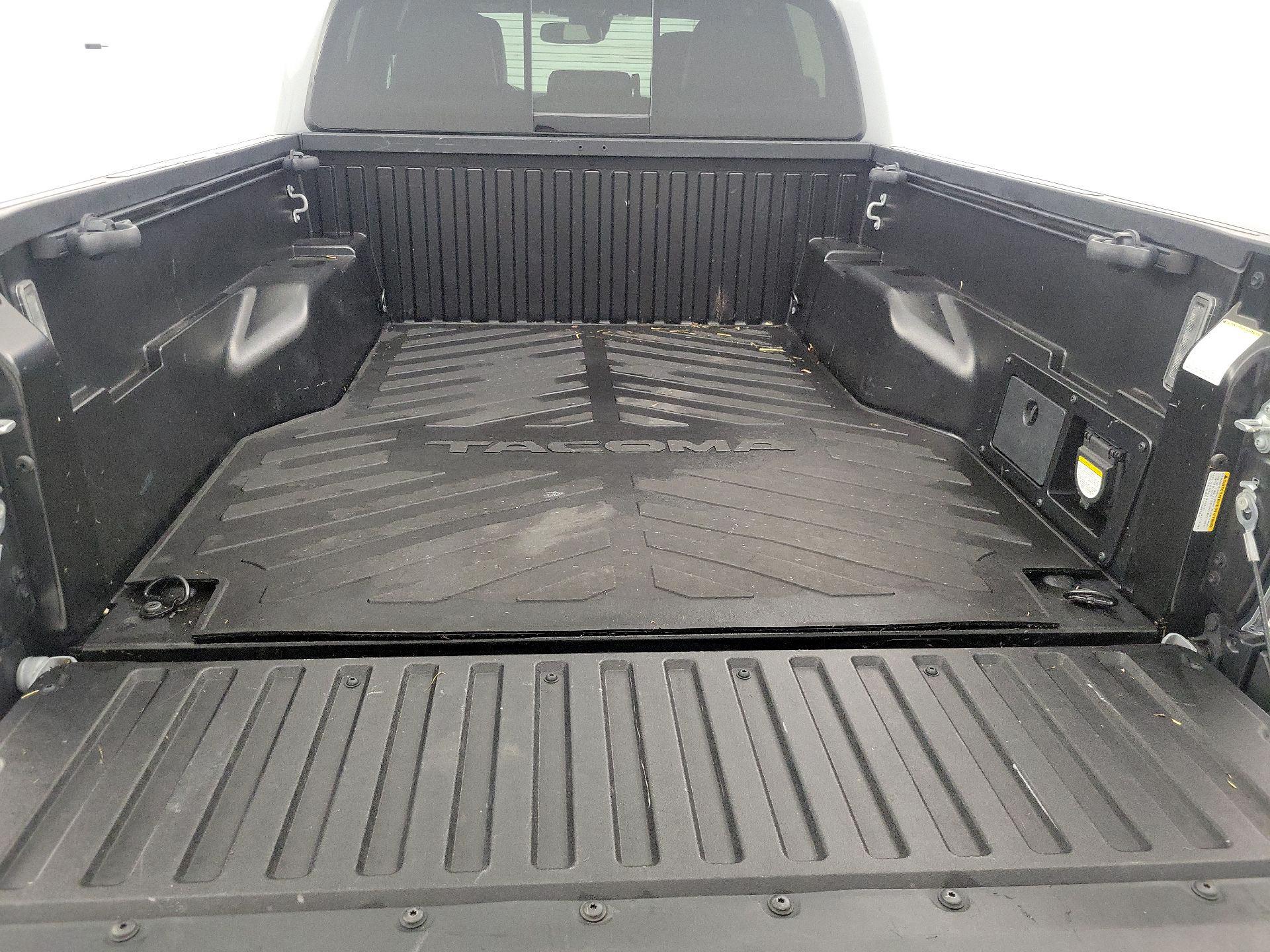 Thumbnail: 2021 Toyota Tacoma - 20