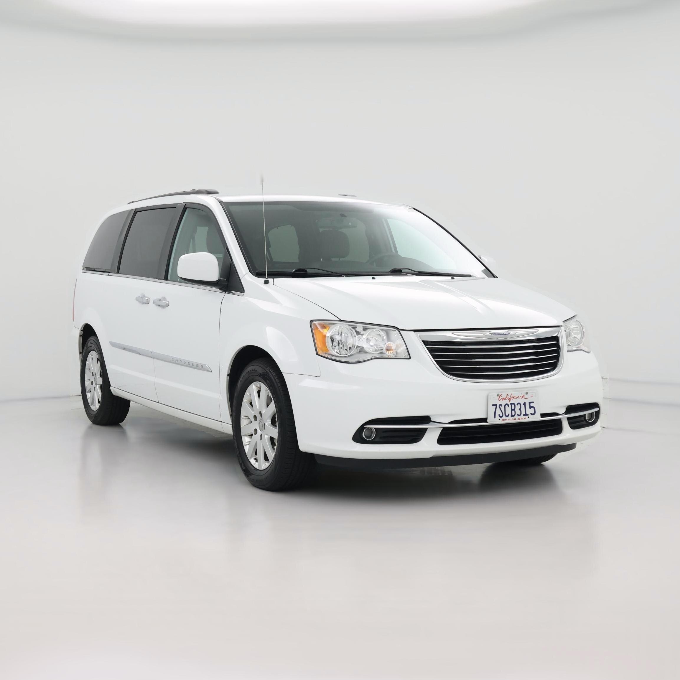 Thumbnail: 2016 Chrysler Town & Country - 1