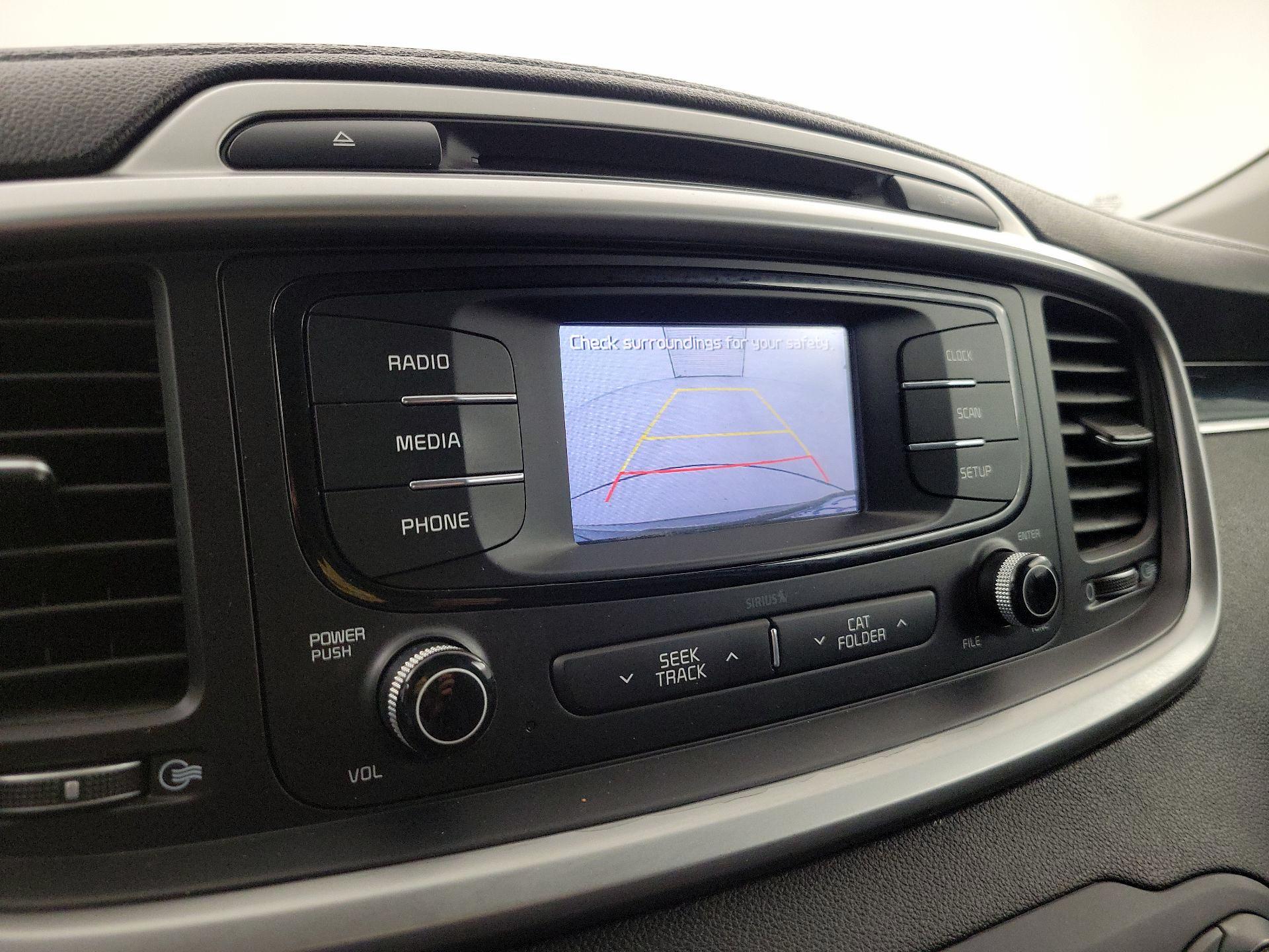 Thumbnail: 2017 Kia Sorento - 14