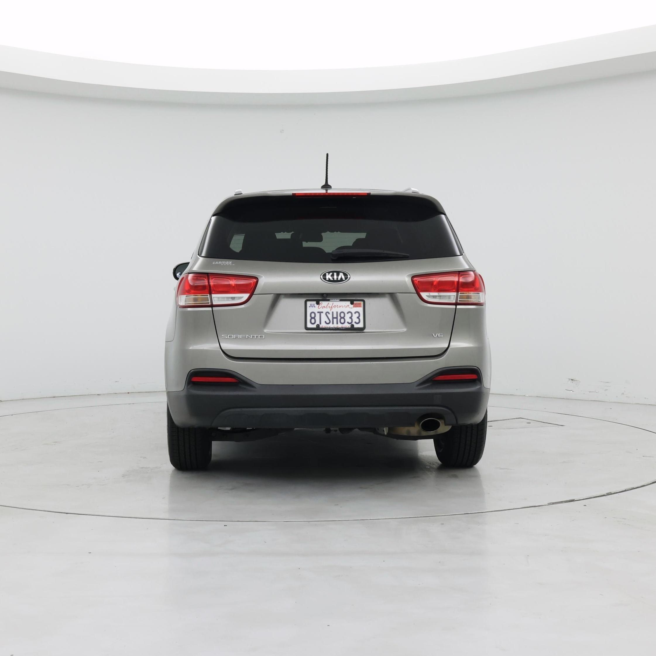 Thumbnail: 2017 Kia Sorento - 6