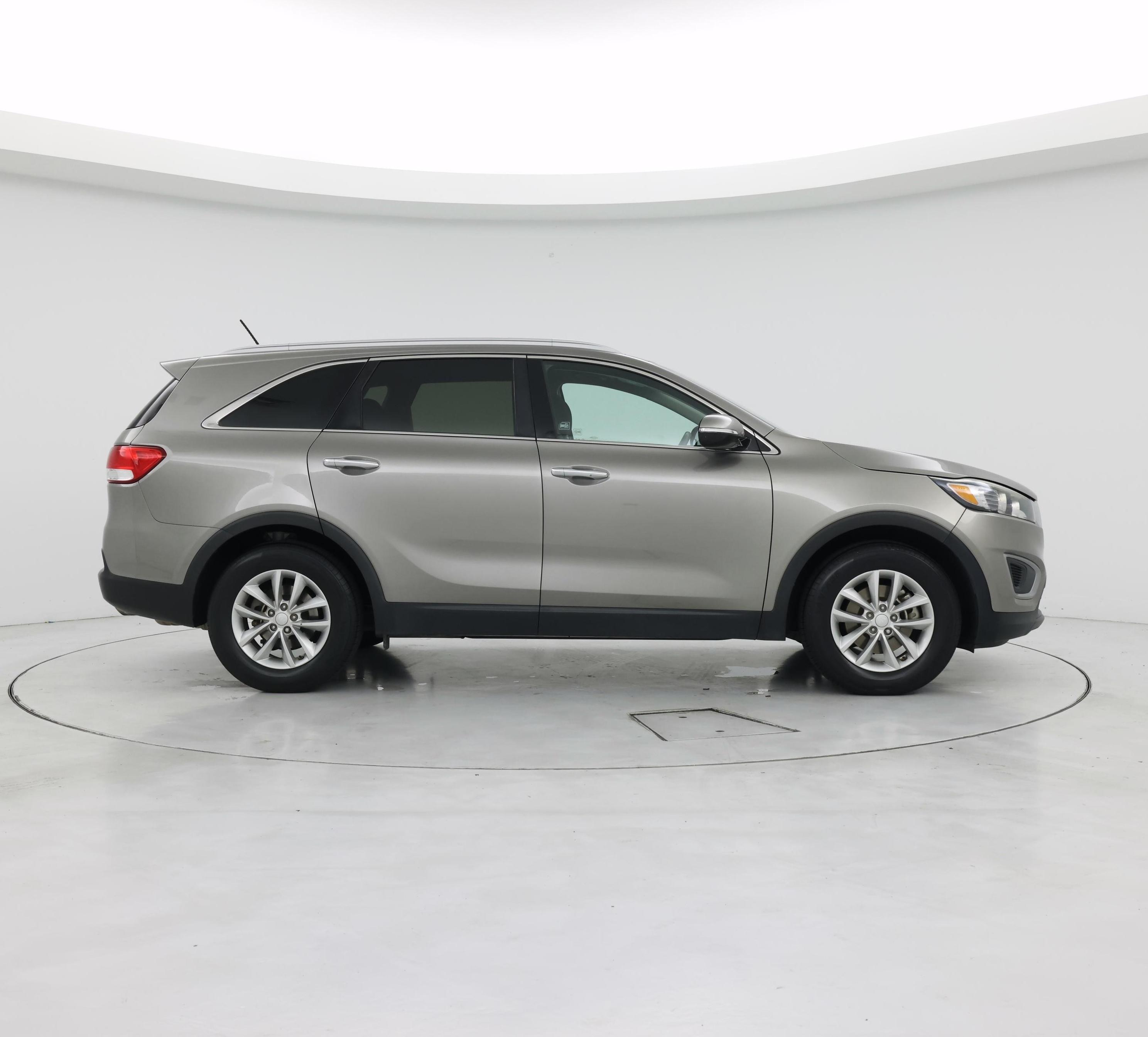 Thumbnail: 2017 Kia Sorento - 7