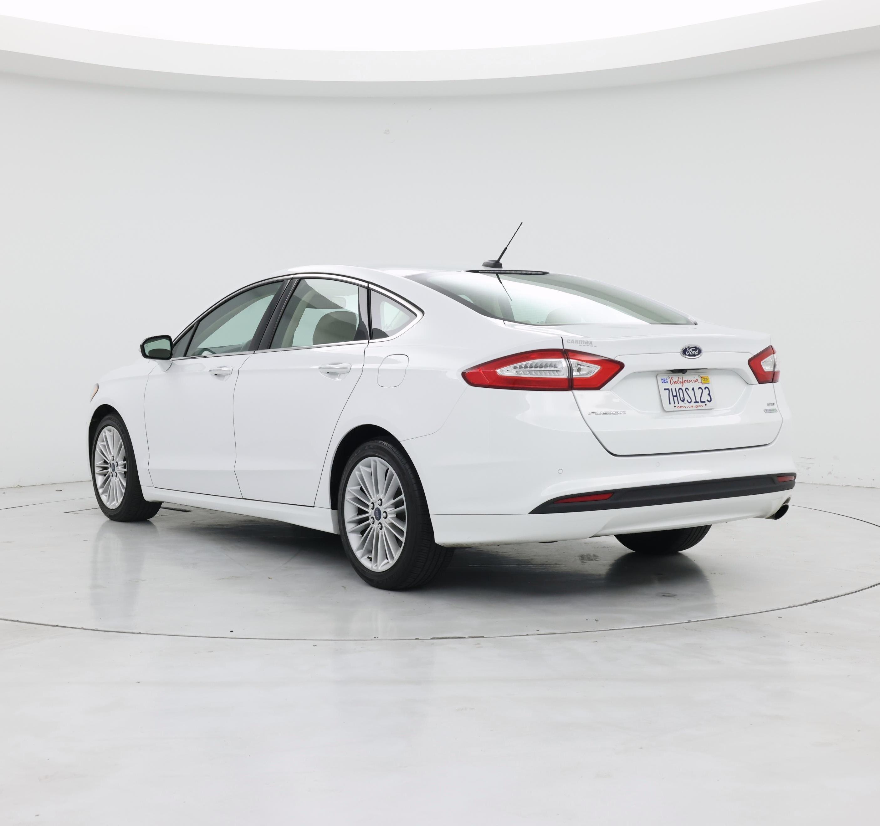 Thumbnail: 2015 Ford Fusion - 2