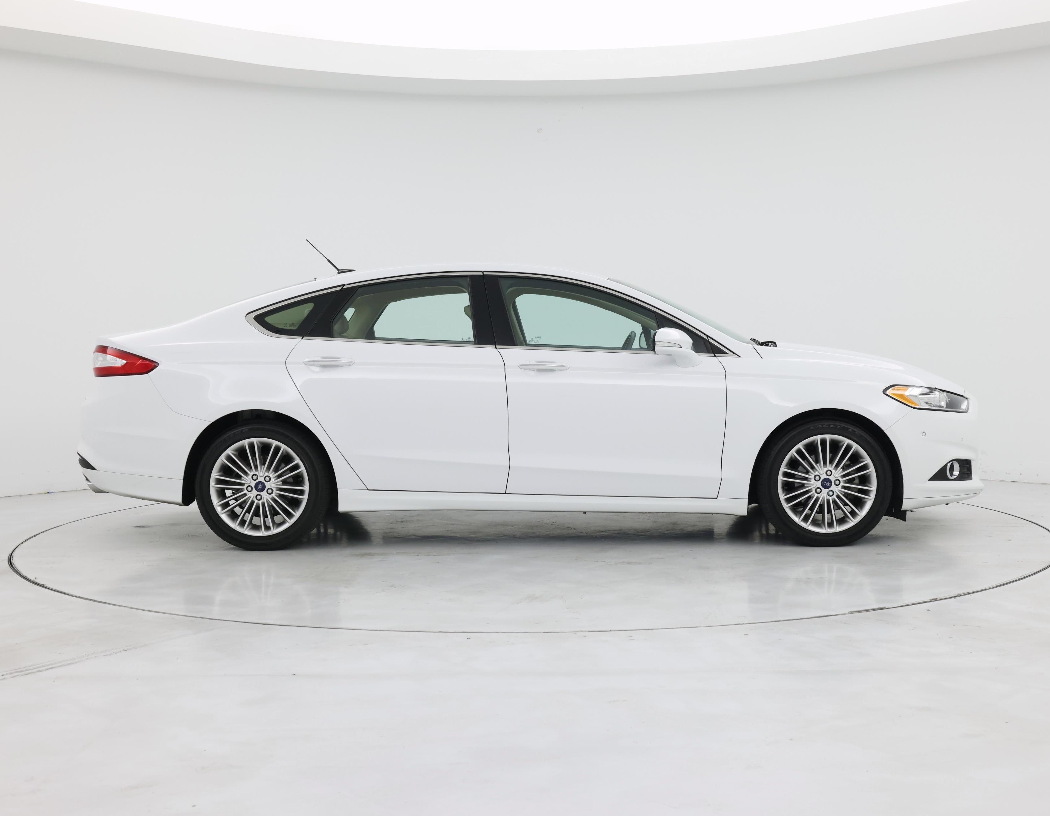Thumbnail: 2015 Ford Fusion - 7