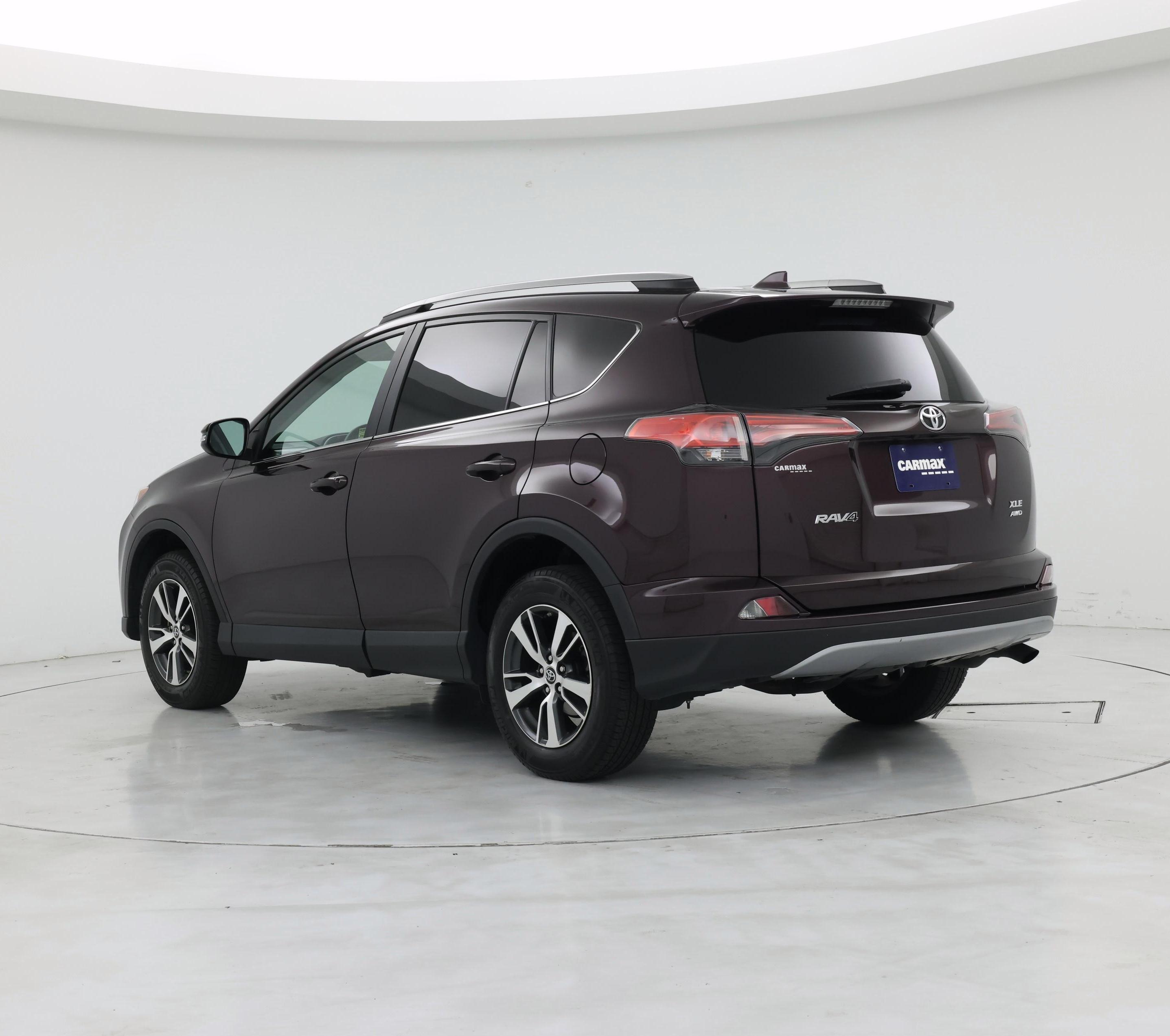 Thumbnail: 2018 Toyota RAV4 - 2