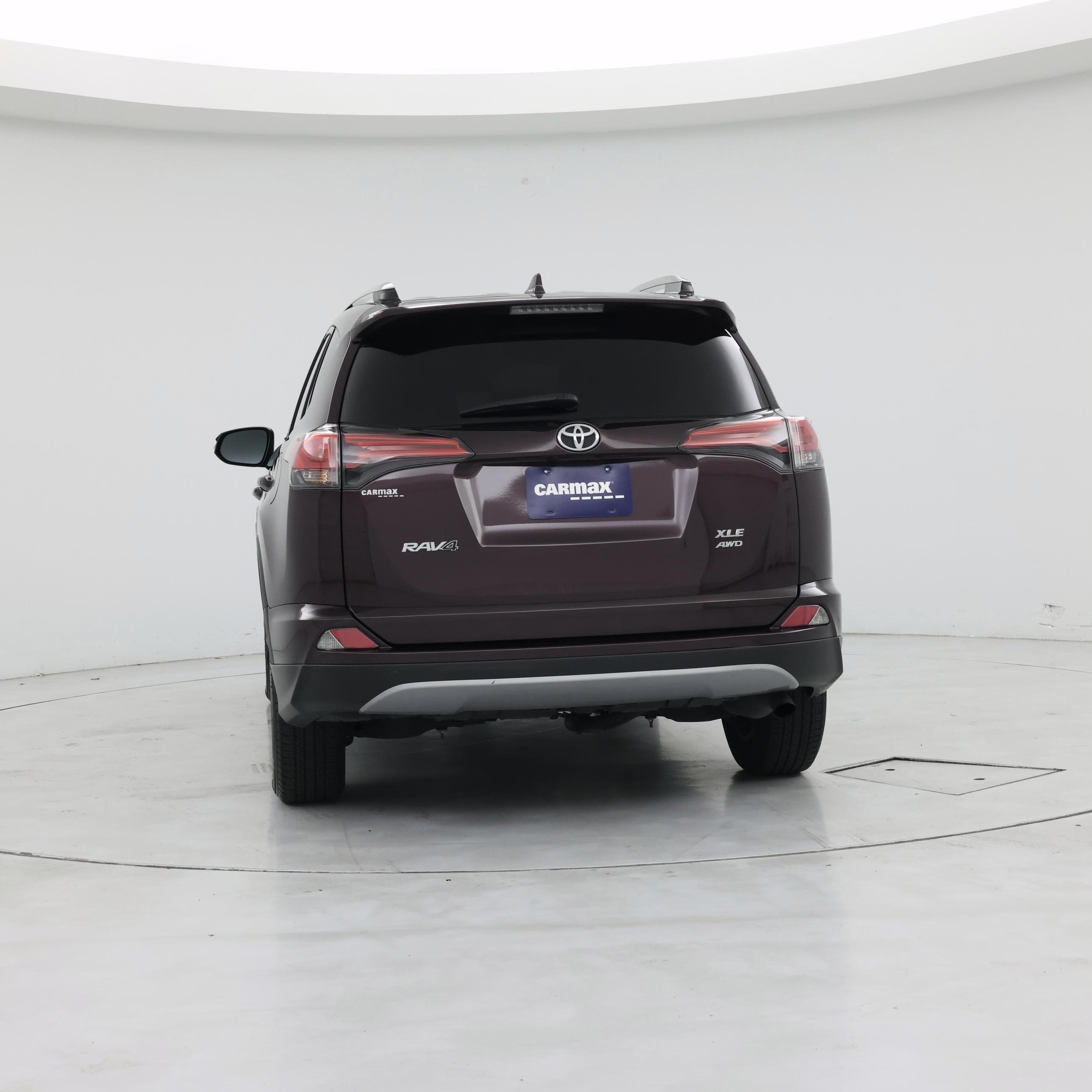 Thumbnail: 2018 Toyota RAV4 - 6