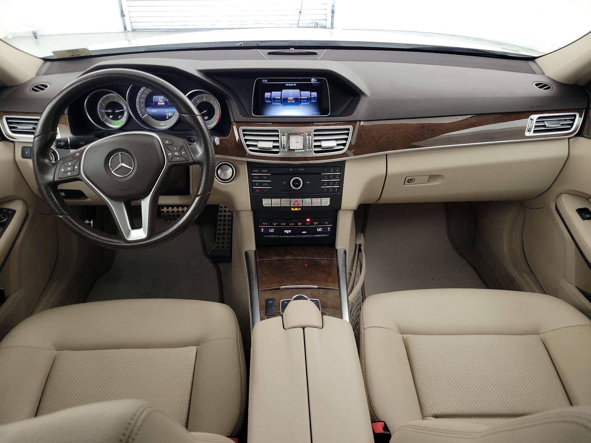Thumbnail: 2016 Mercedes-Benz E-Class - 9