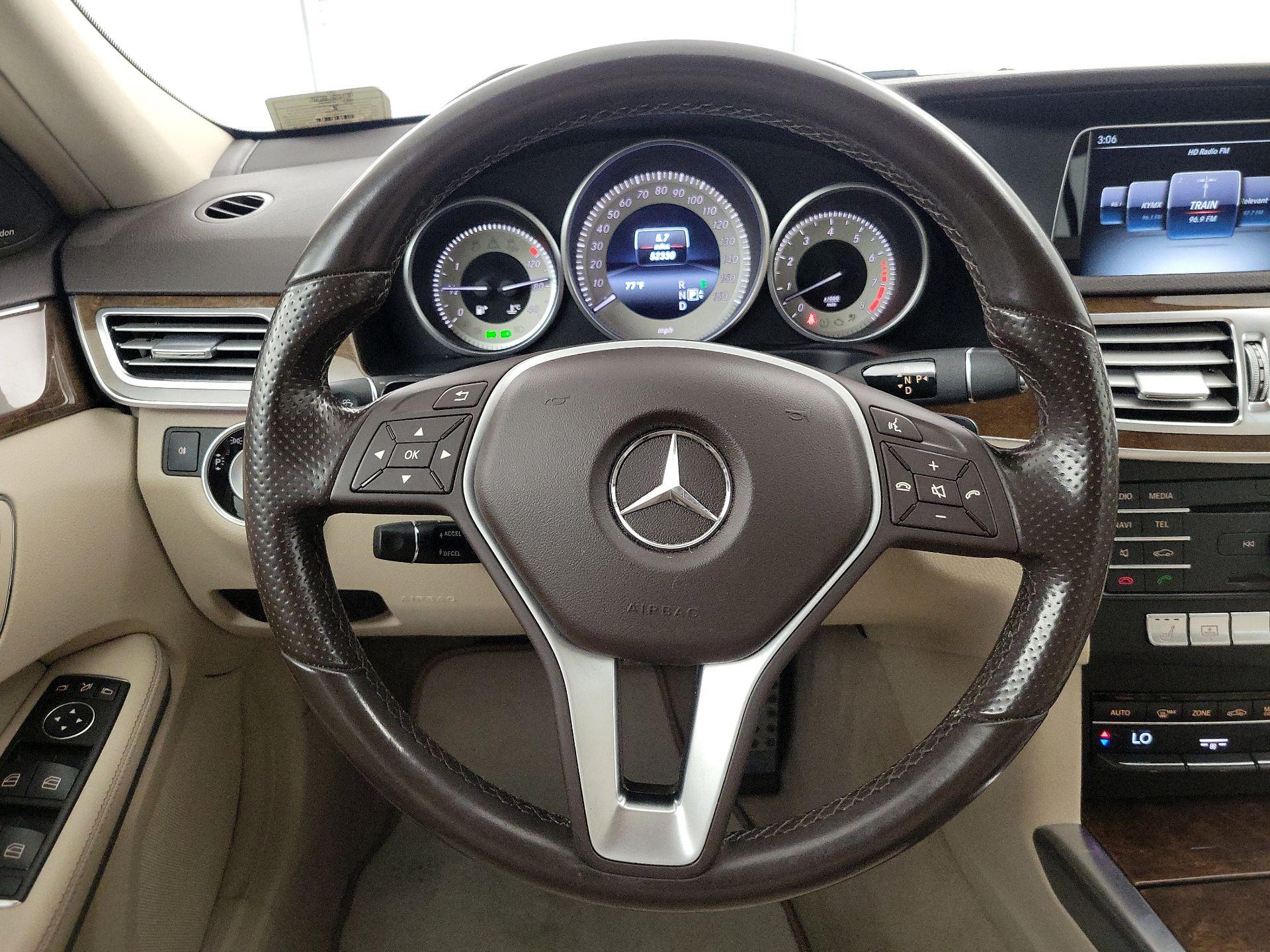 Thumbnail: 2016 Mercedes-Benz E-Class - 10