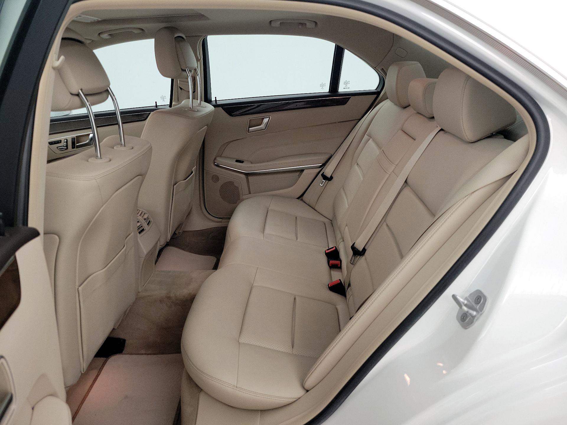 Thumbnail: 2016 Mercedes-Benz E-Class - 18