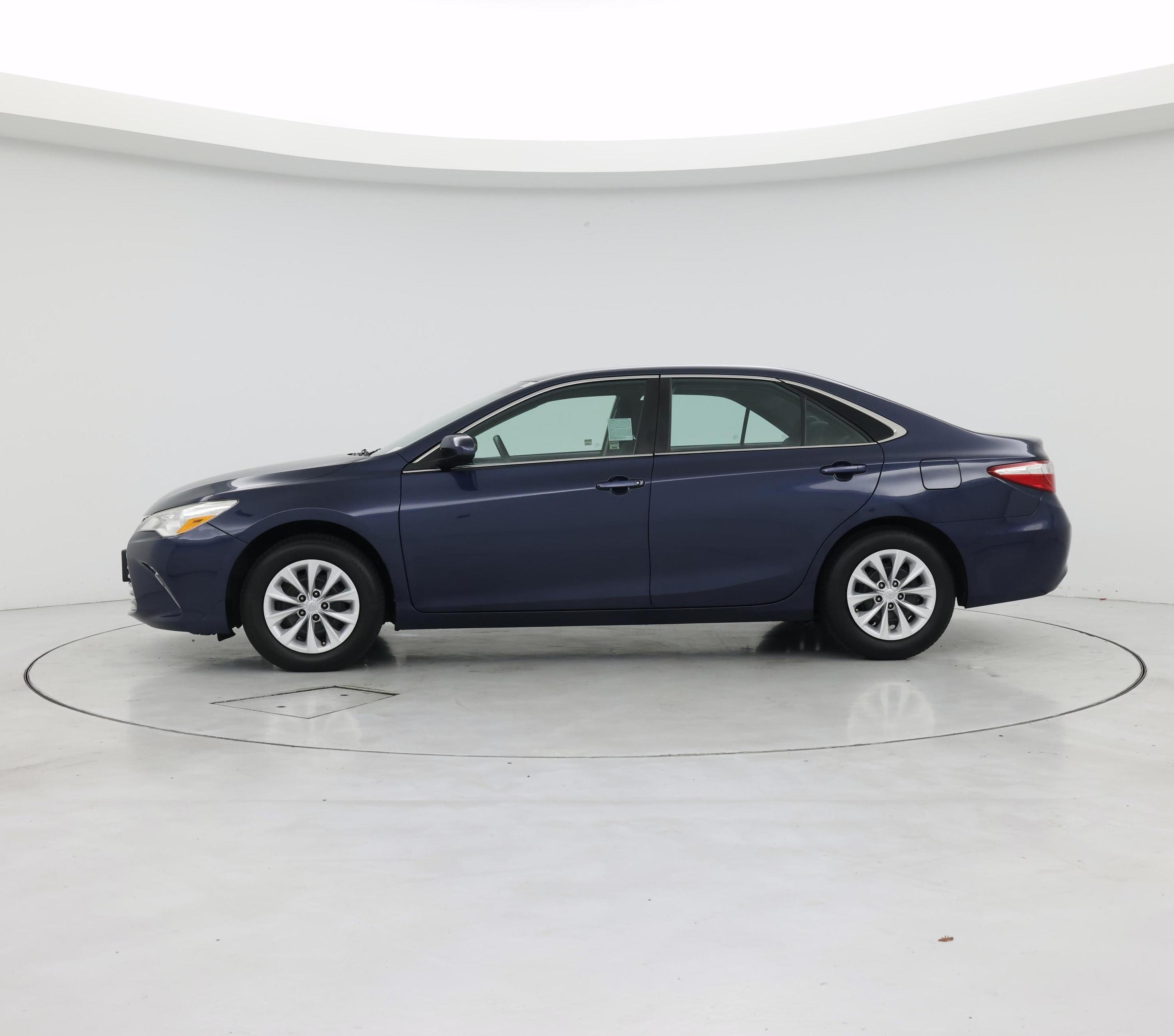 Thumbnail: 2017 Toyota Camry - 3