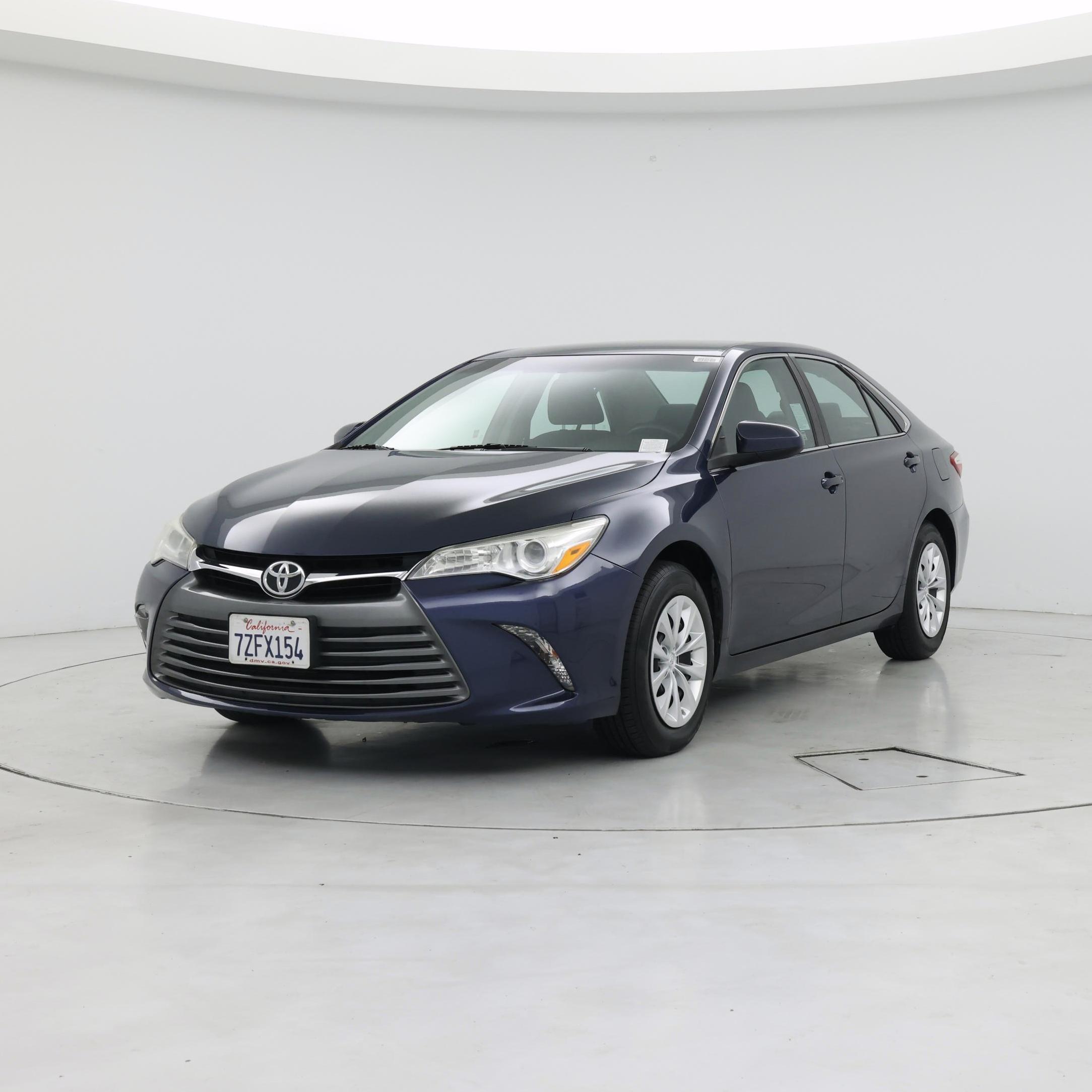 Thumbnail: 2017 Toyota Camry - 4