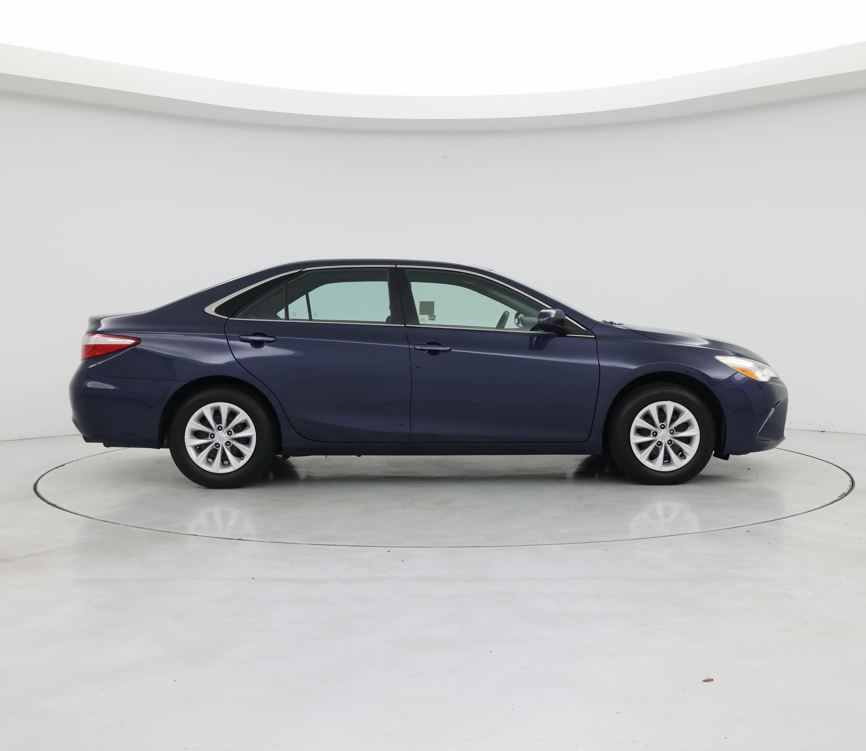 Thumbnail: 2017 Toyota Camry - 7