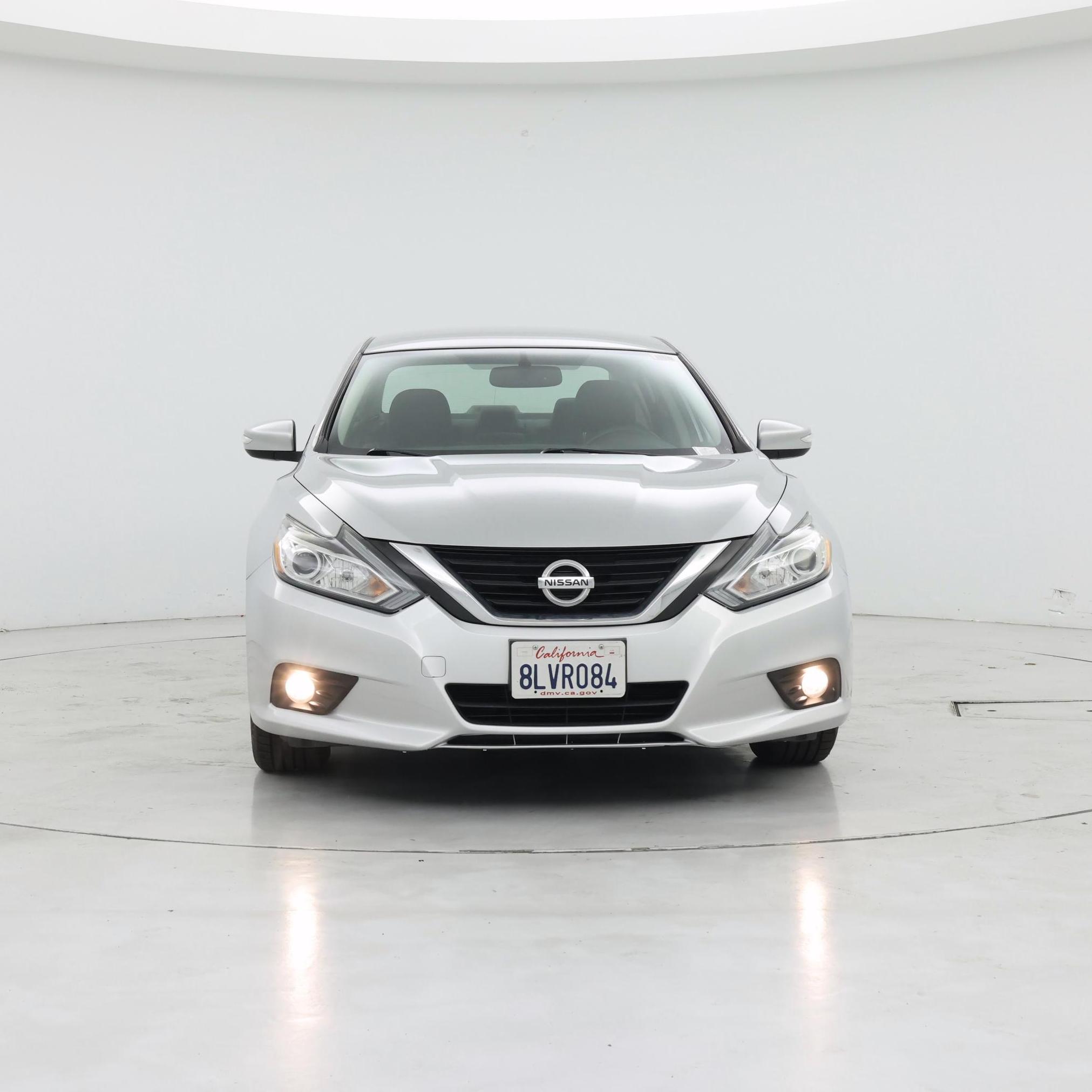 Thumbnail: 2018 Nissan Altima - 5