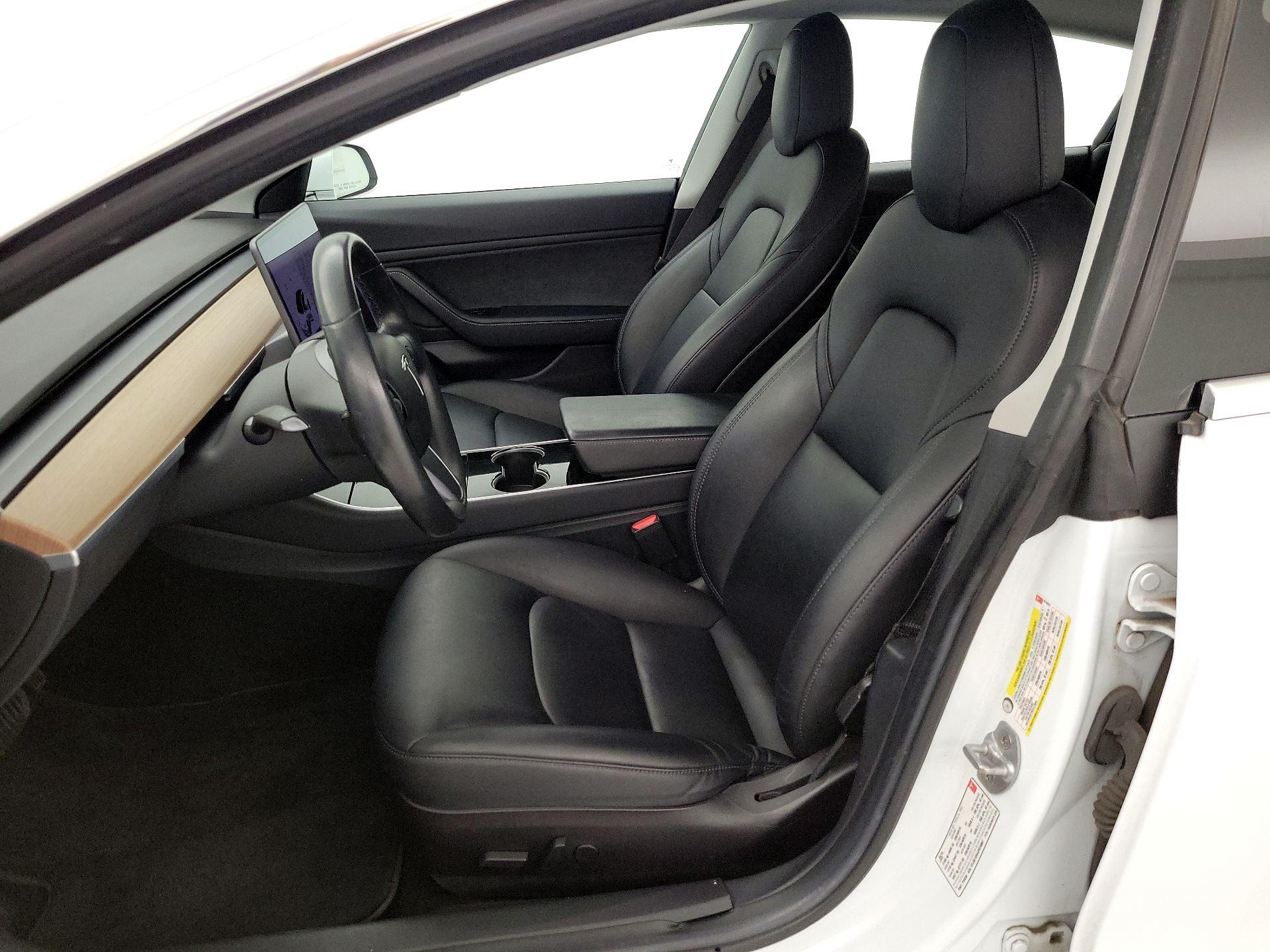 Thumbnail: 2018 Tesla Model 3 - 11