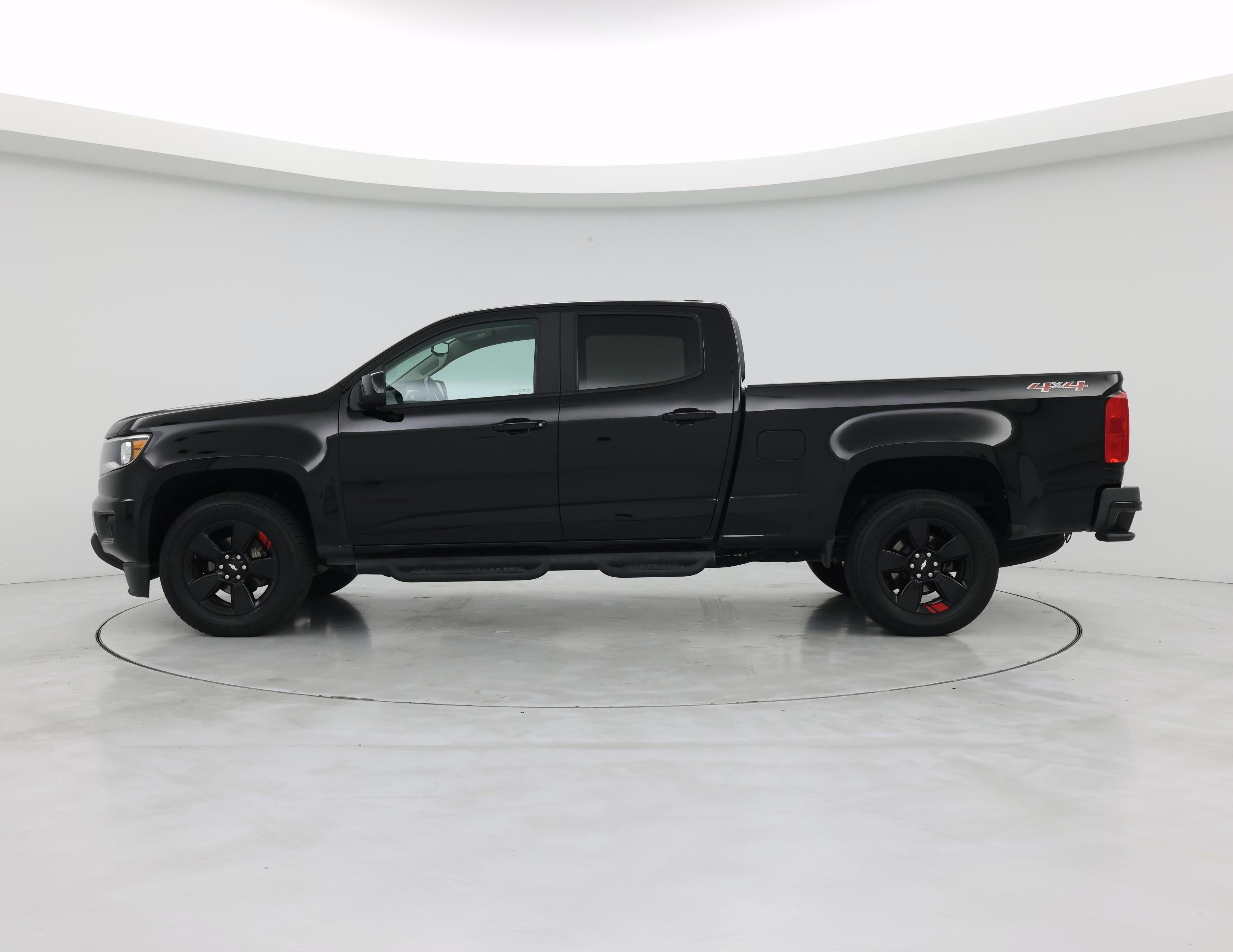 Thumbnail: 2018 Chevrolet Colorado - 3