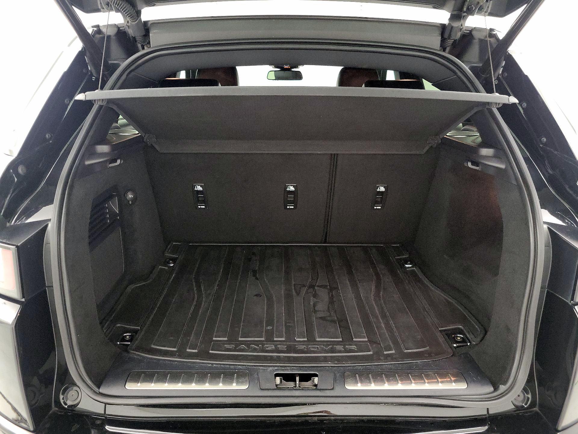 Thumbnail: 2016 Land Rover Range Rover Evoque - 19