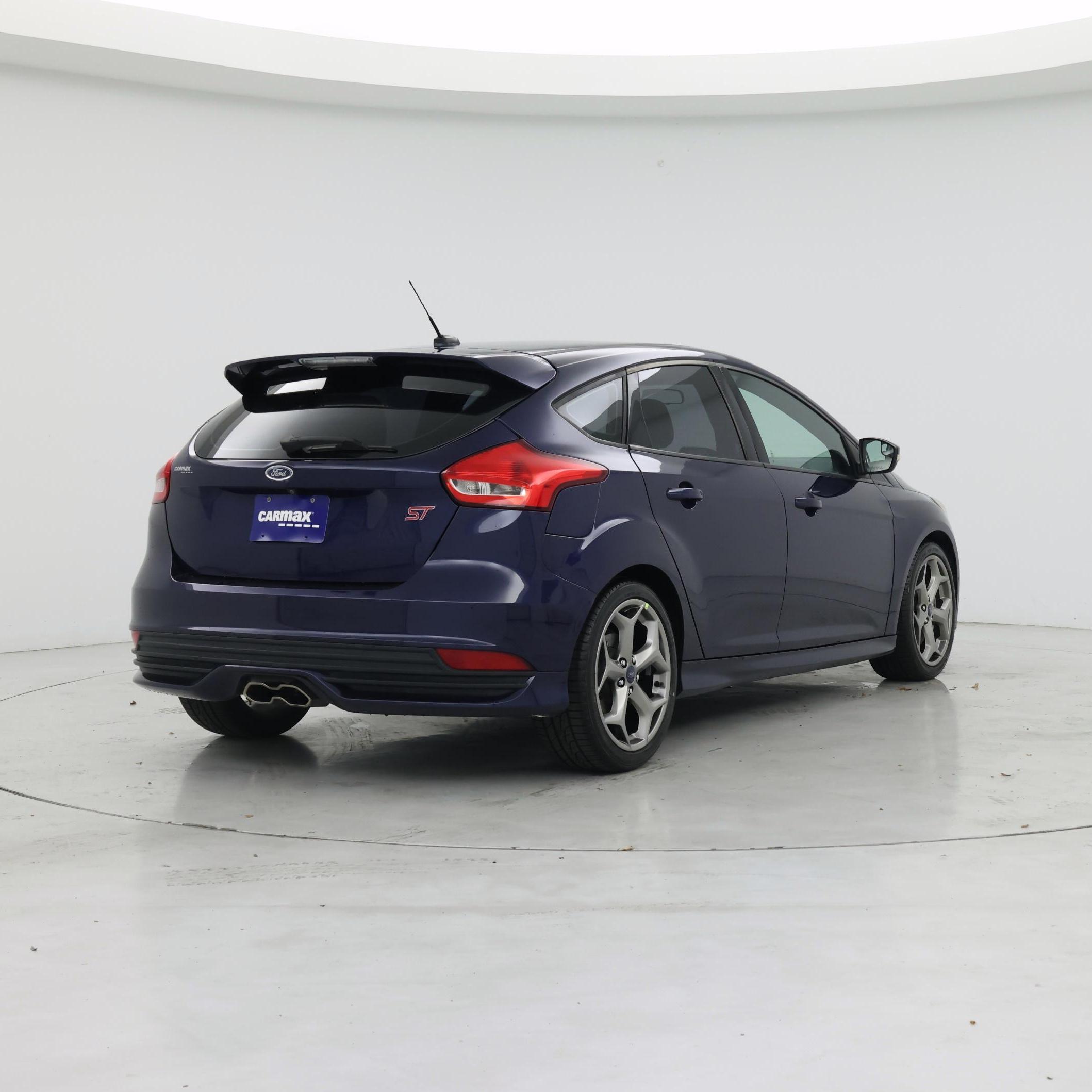Thumbnail: 2017 Ford Focus - 8