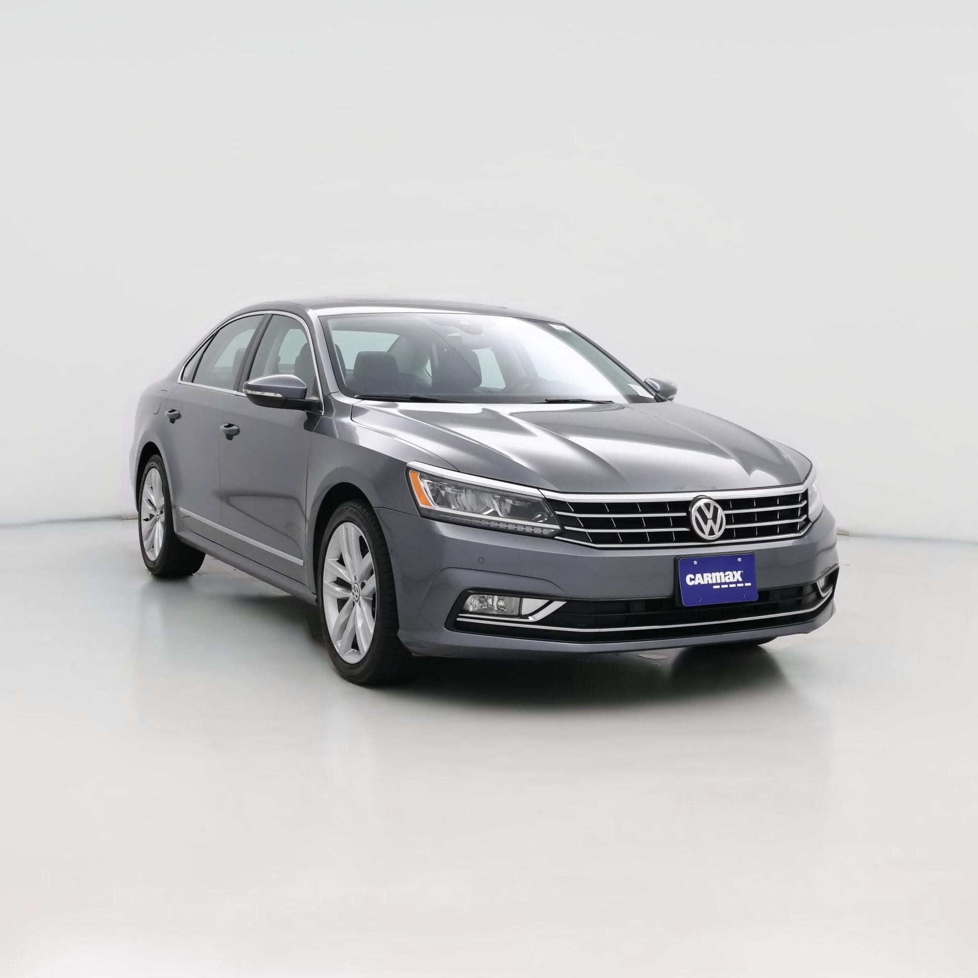 Thumbnail: 2018 Volkswagen Passat - 1