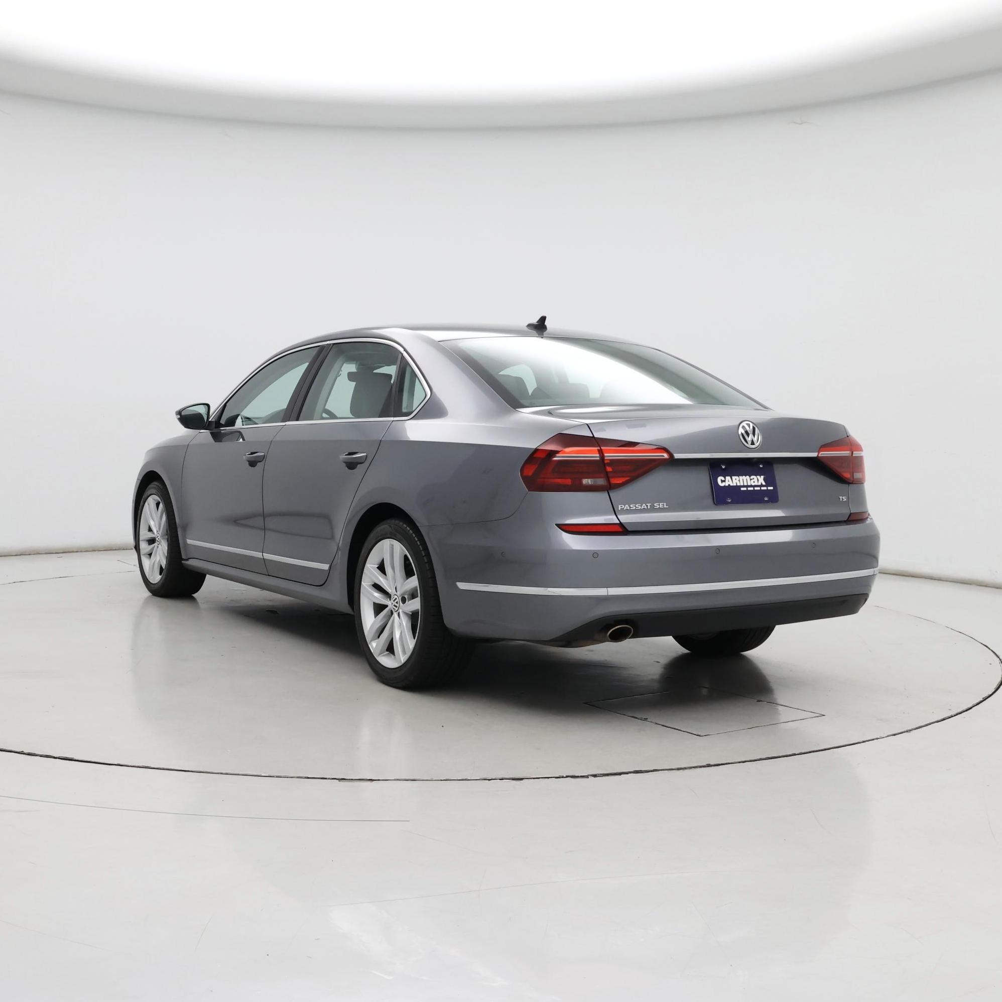 Thumbnail: 2018 Volkswagen Passat - 2