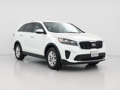 White 2019 Kia Sorento LX