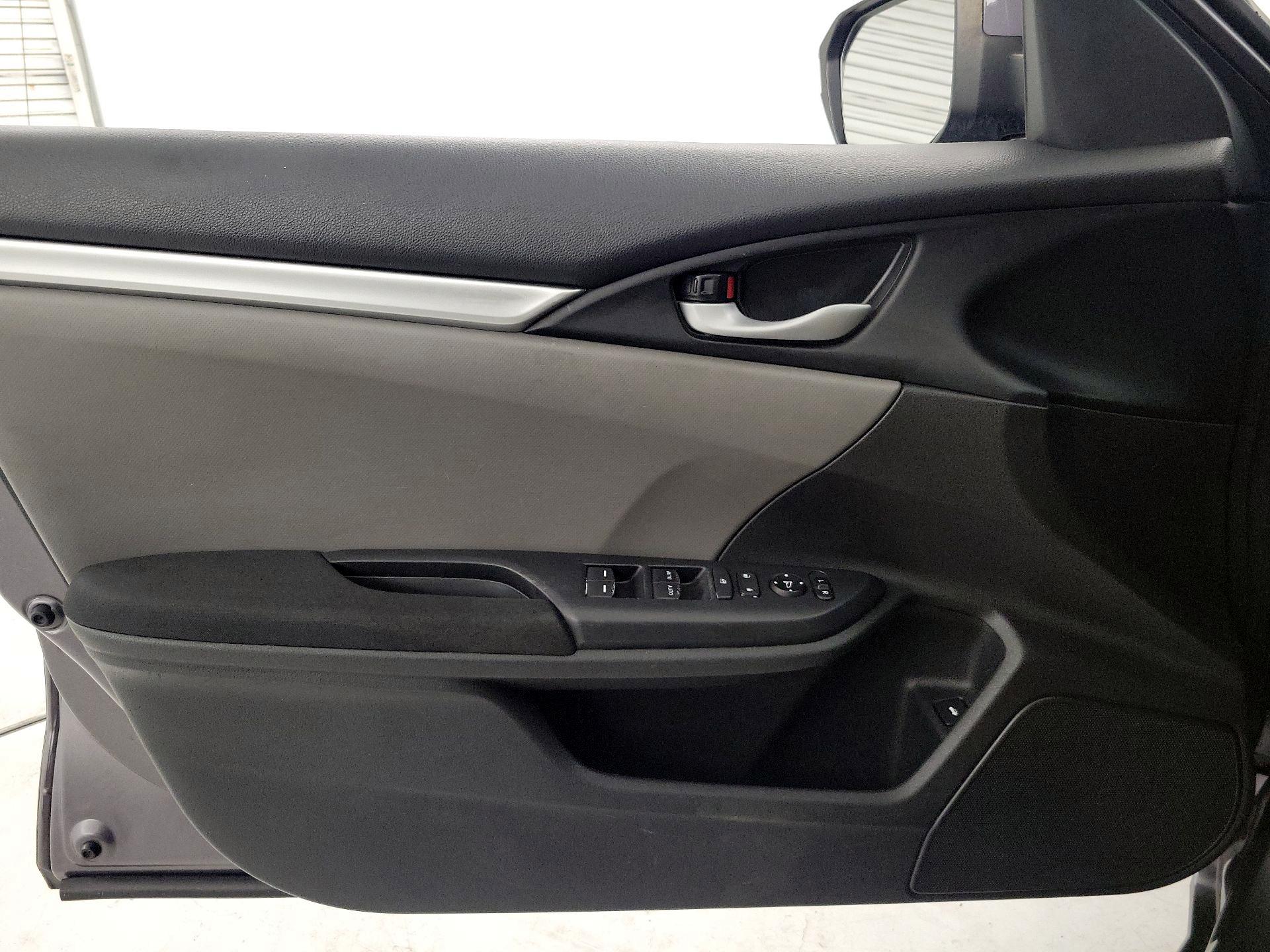 Thumbnail: 2019 Honda Civic - 12