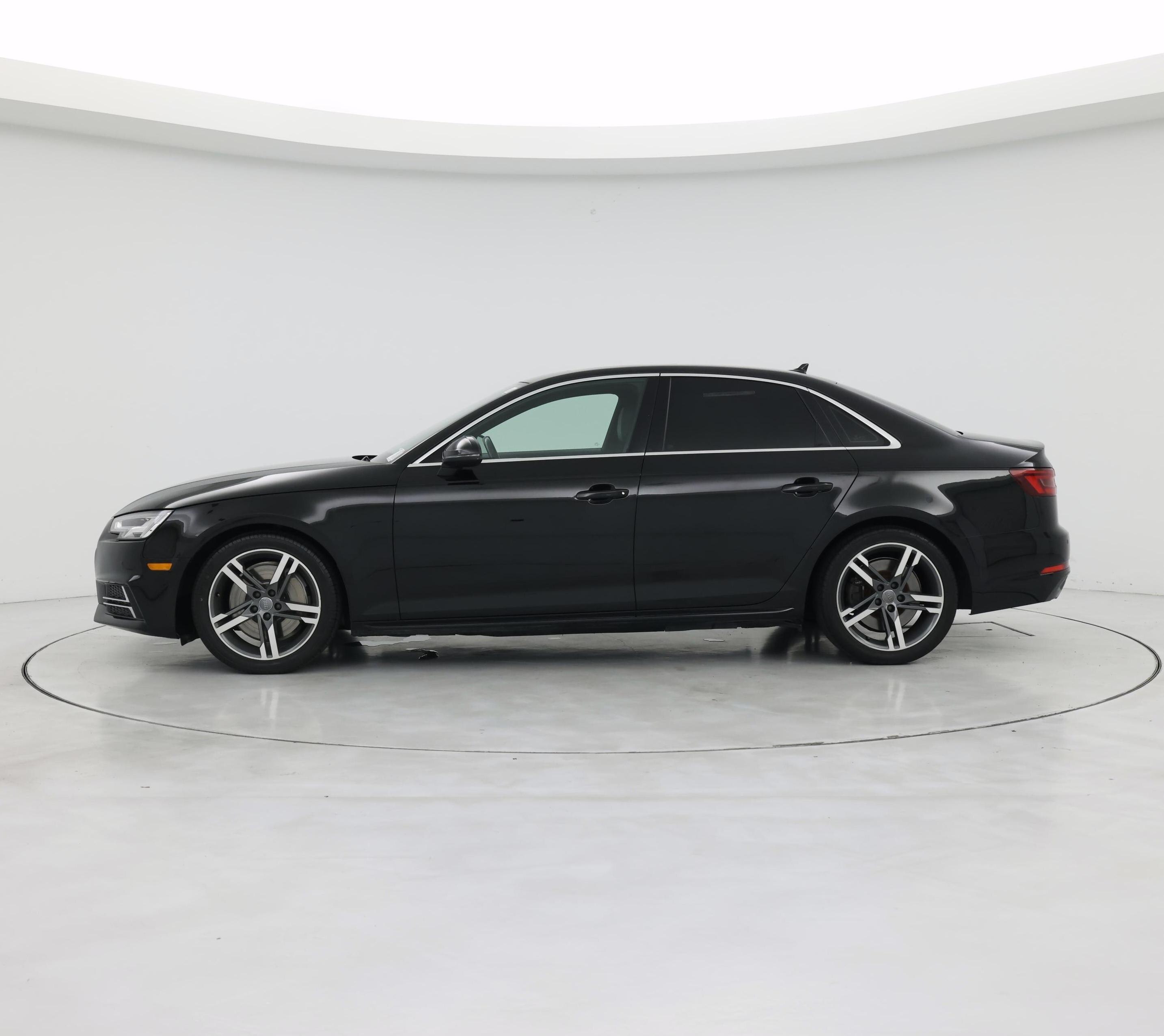 Thumbnail: 2018 Audi A4 - 3