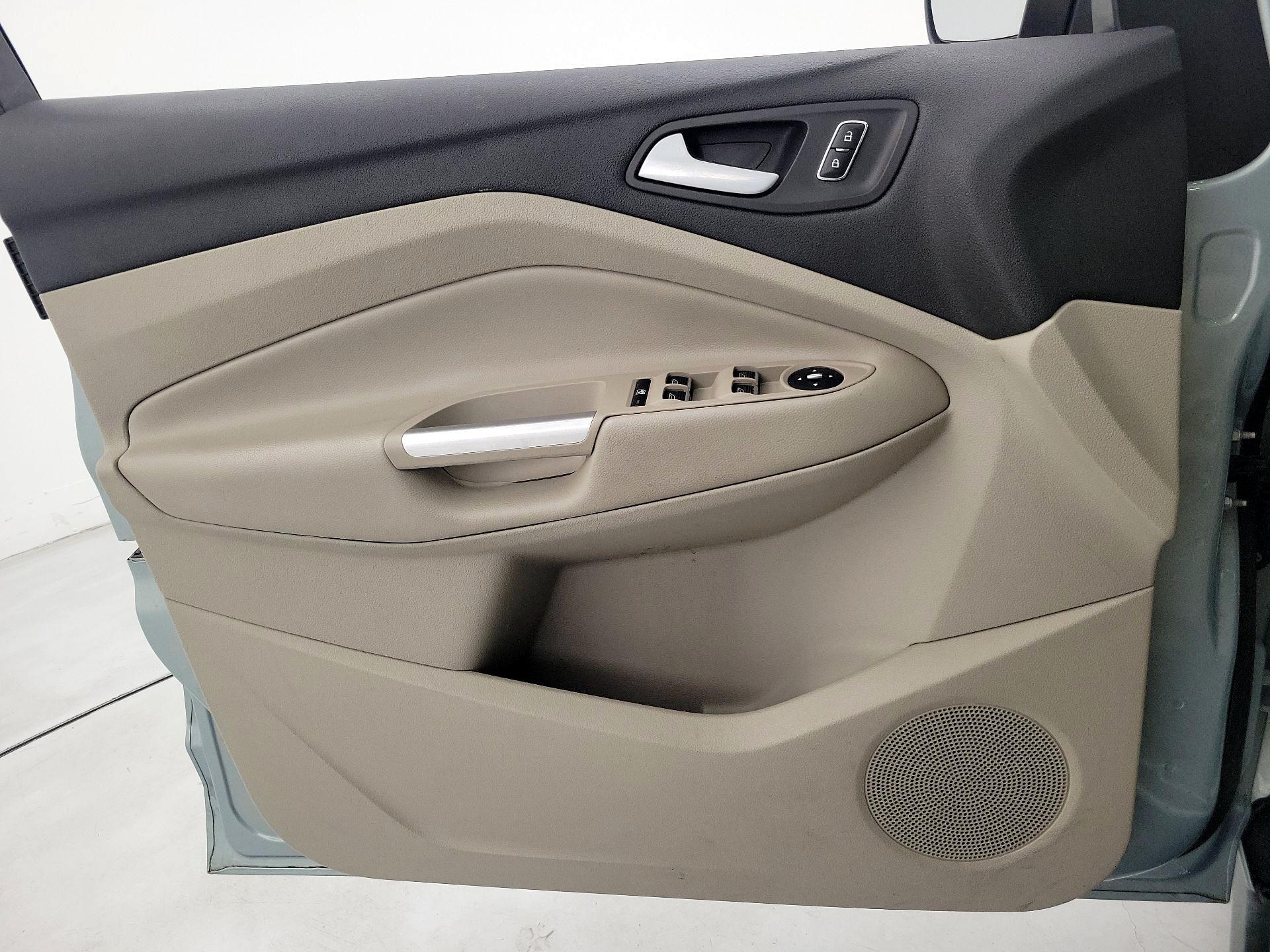 Thumbnail: 2013 Ford C-Max - 12