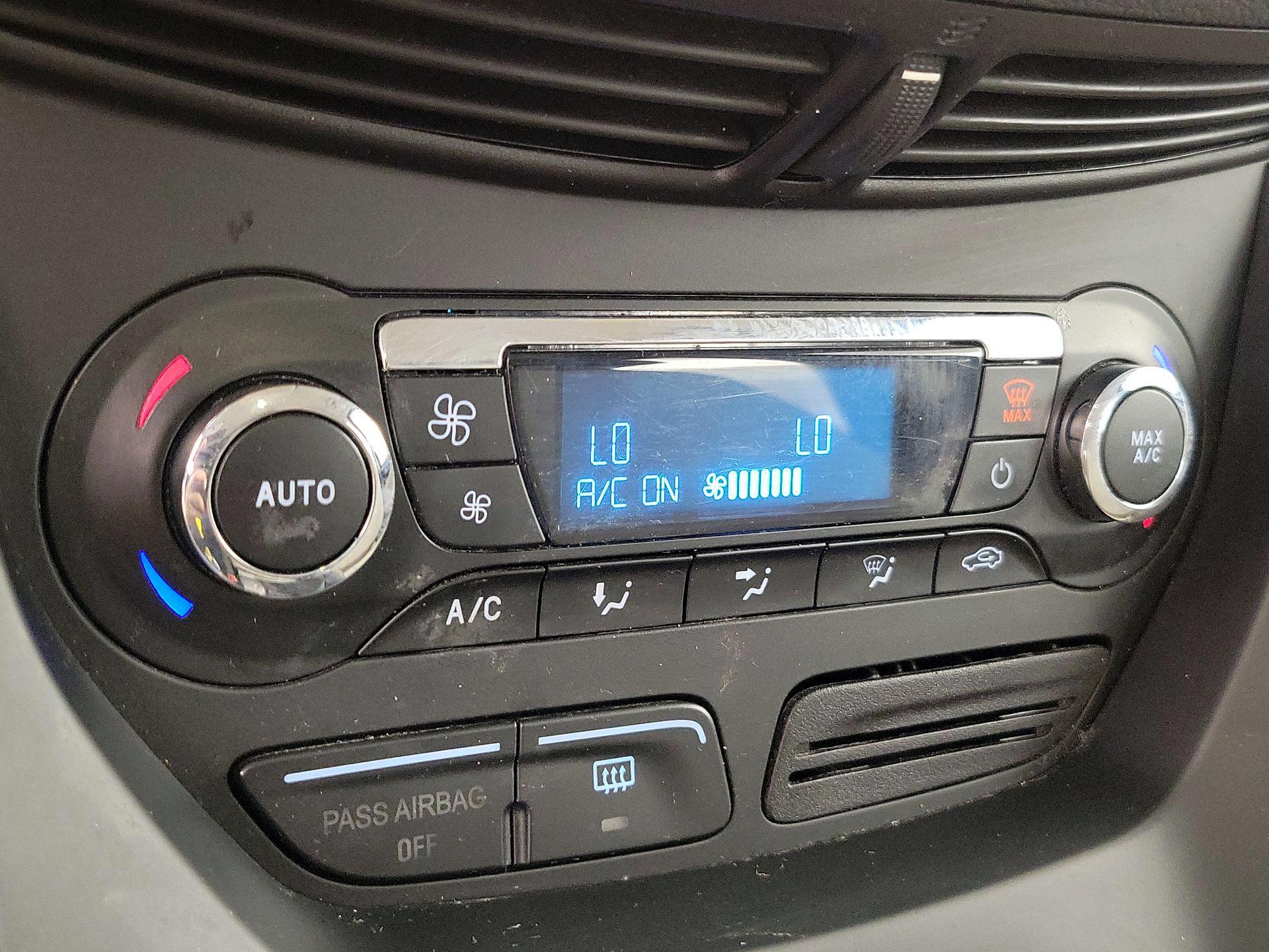 Thumbnail: 2013 Ford C-Max - 15
