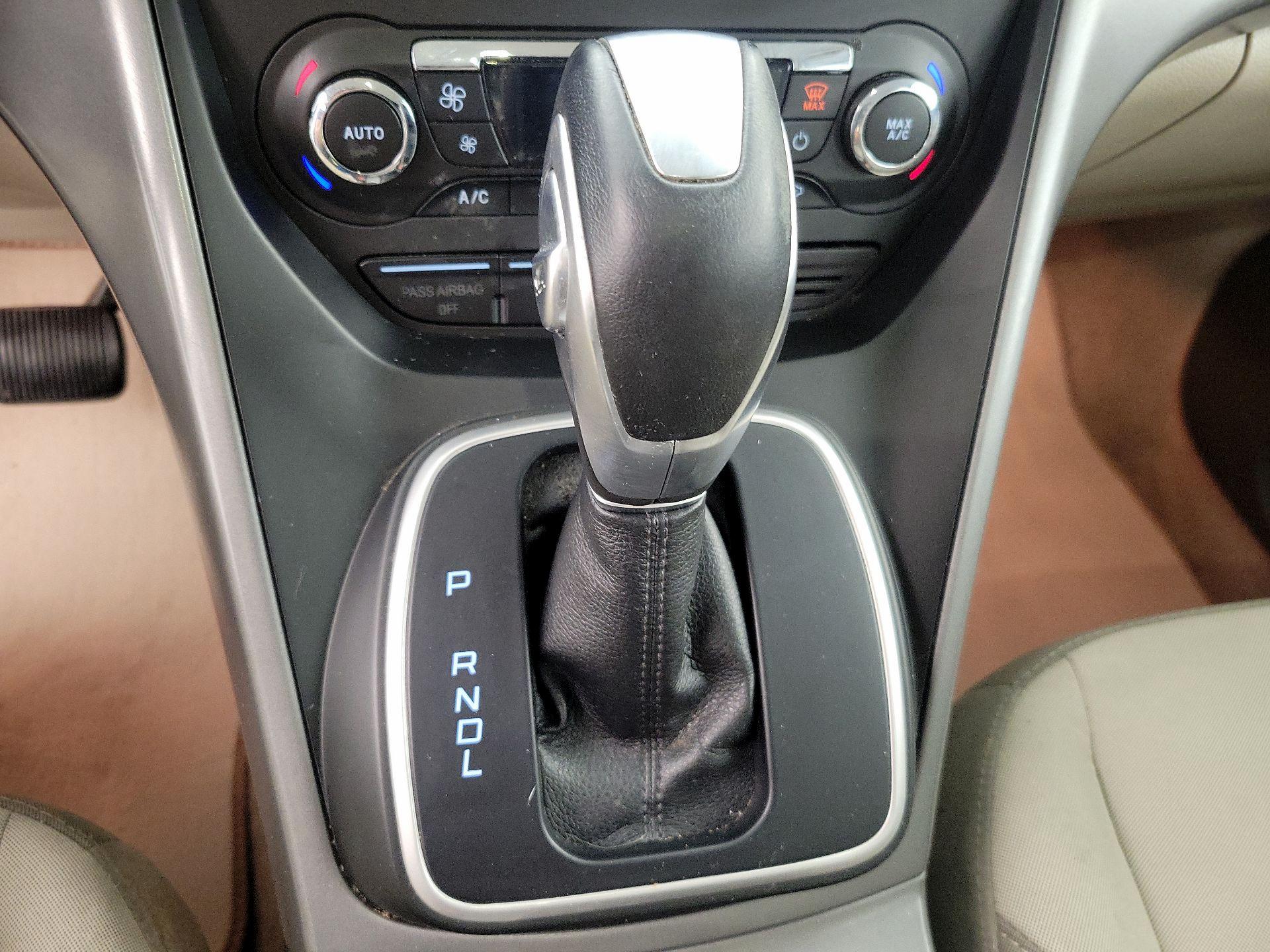 Thumbnail: 2013 Ford C-Max - 16