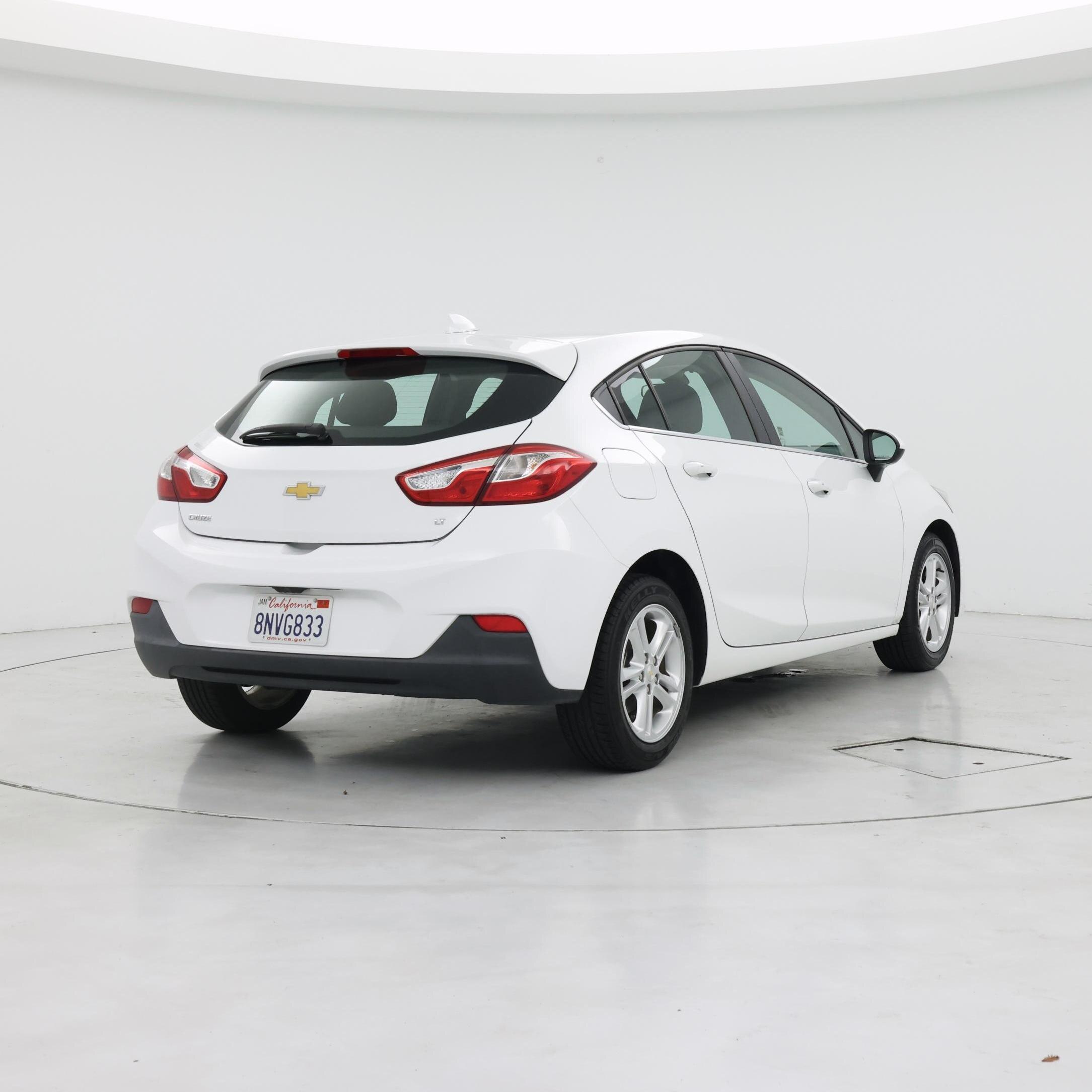 Thumbnail: 2018 Chevrolet Cruze - 8